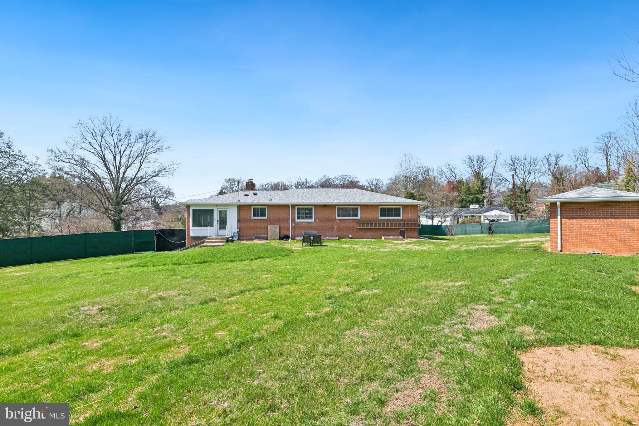 MEADOWOOD - Residential