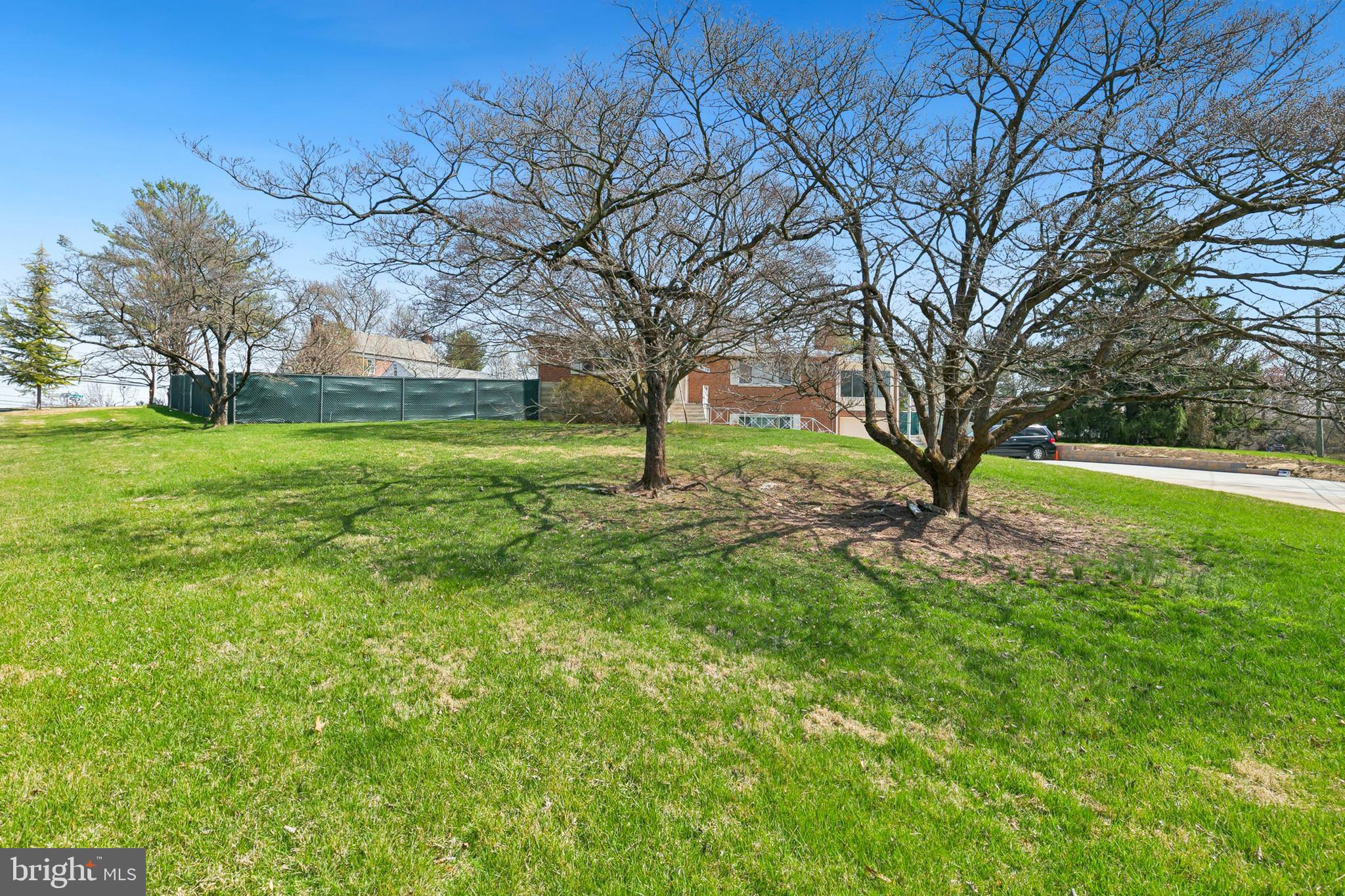 MEADOWOOD - Residential