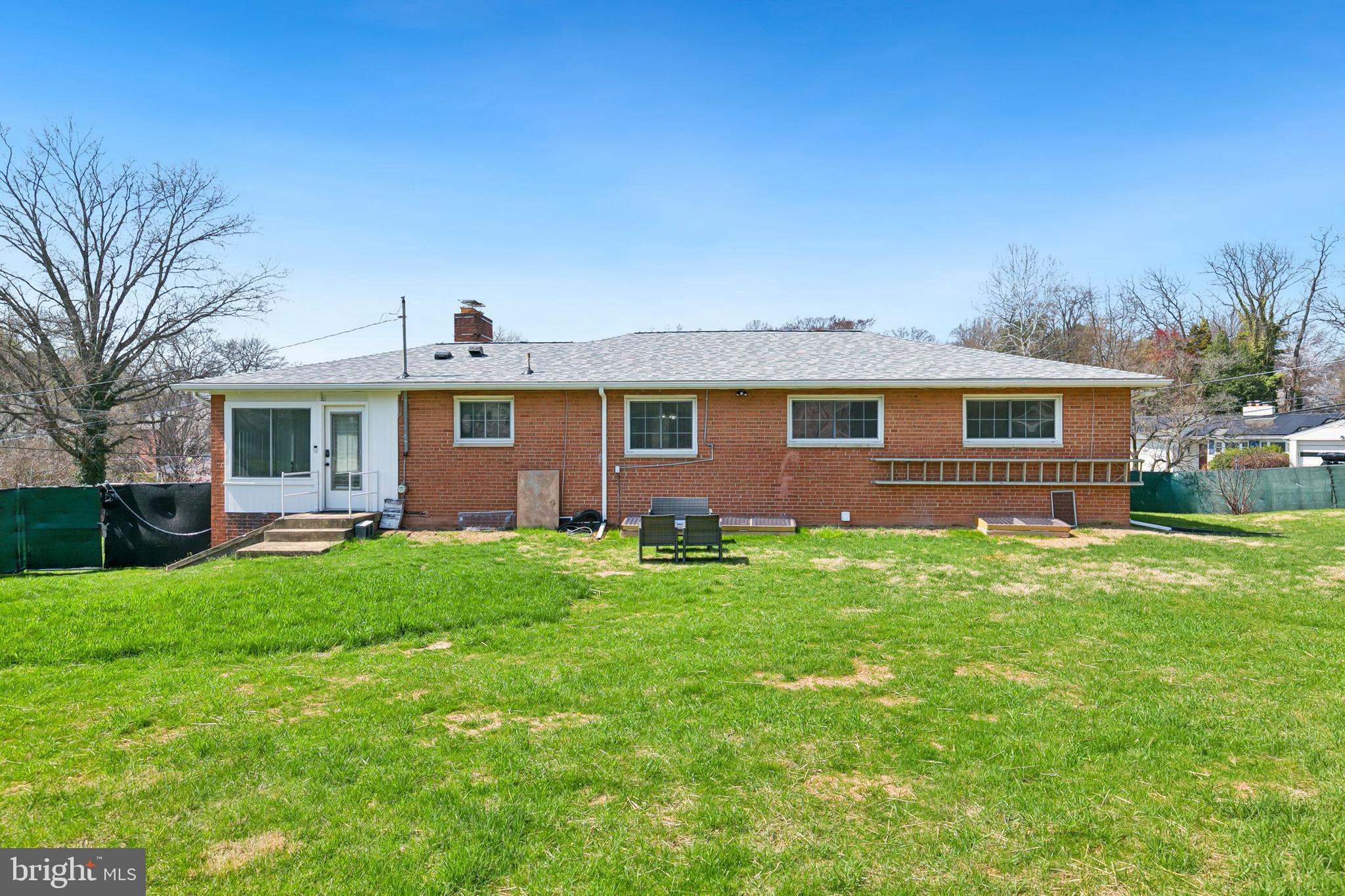 MEADOWOOD - Residential