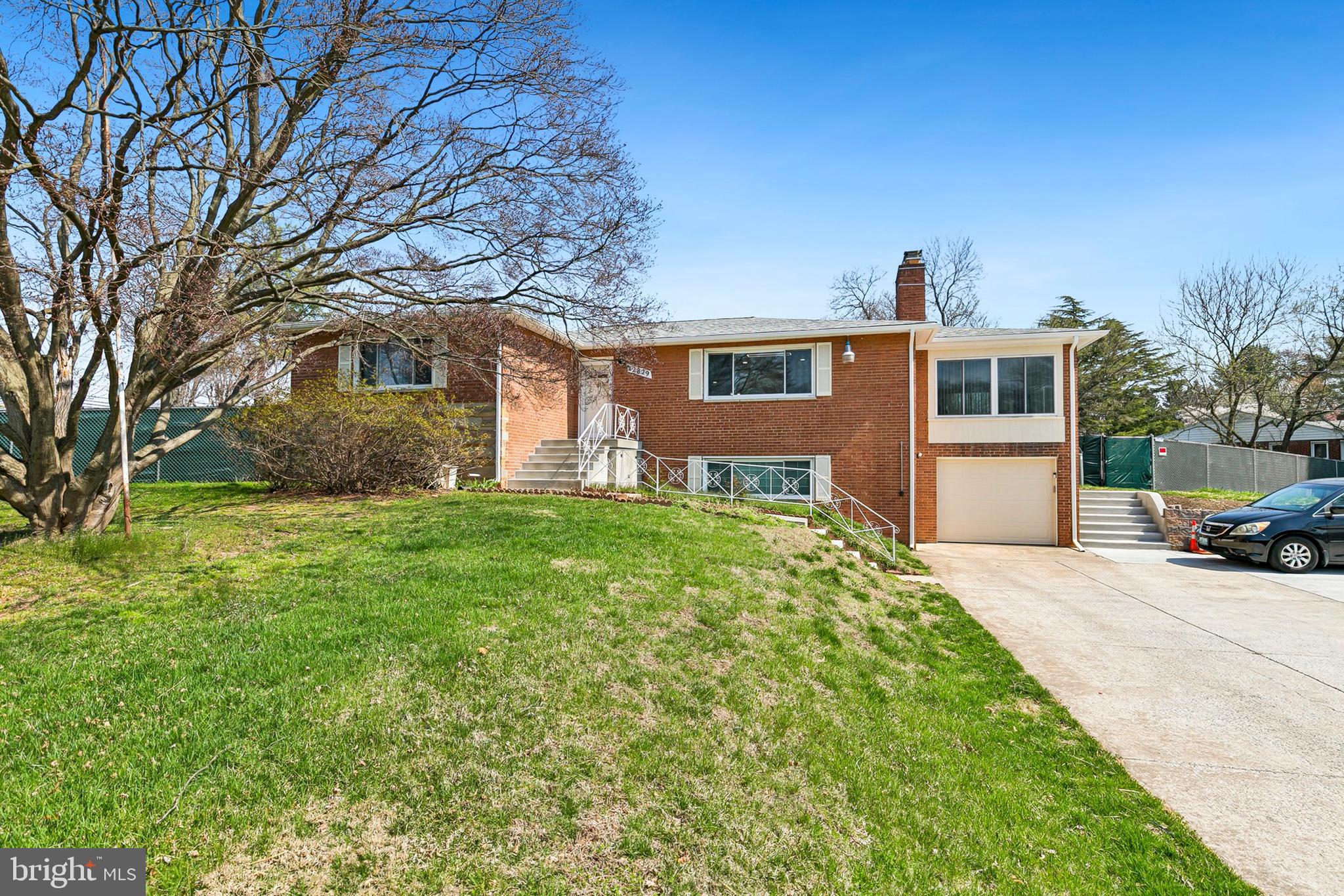 MEADOWOOD - Residential