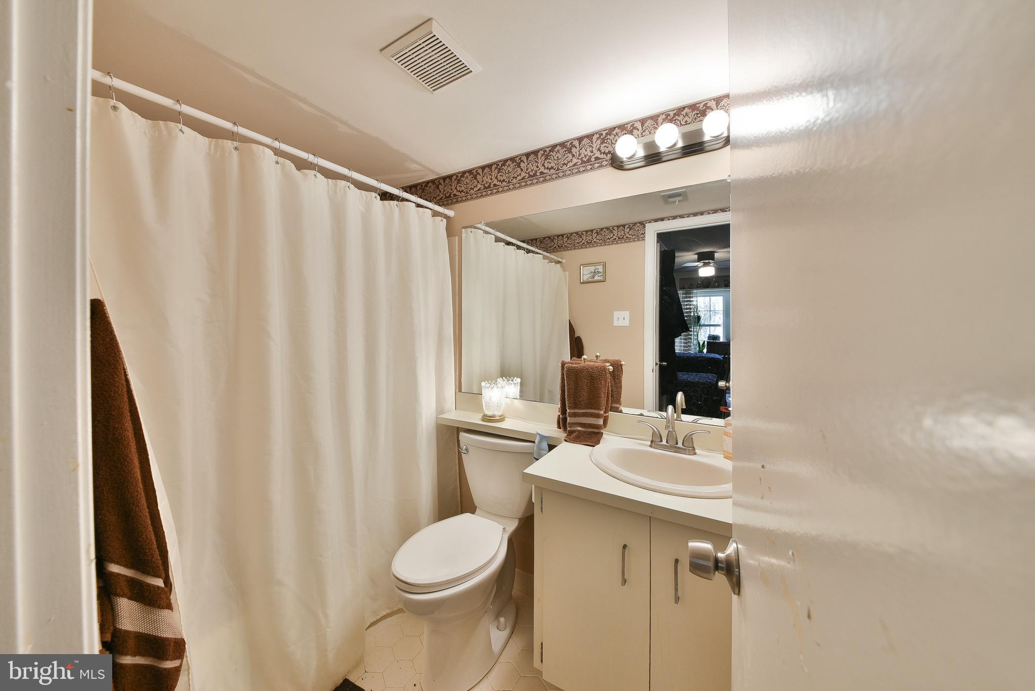 VALLEY GLEN - Residential