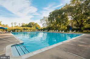 VALLEY GLEN - Residential