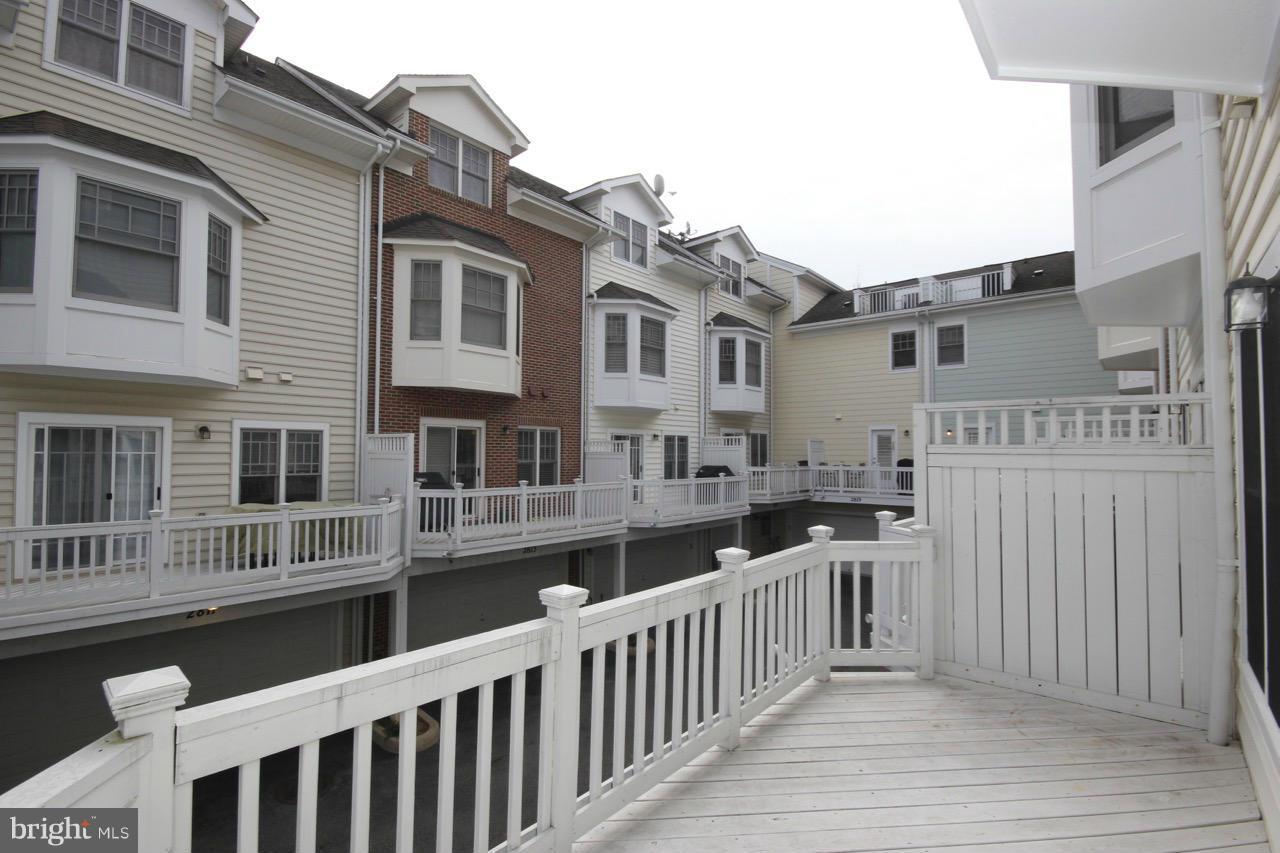 CLARENDON CENTER - Residential Lease