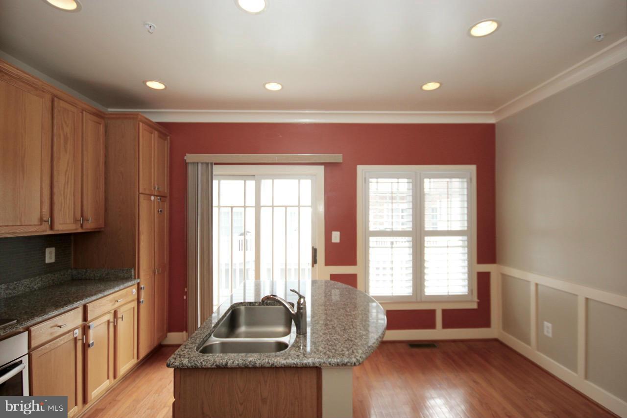 CLARENDON CENTER - Residential Lease