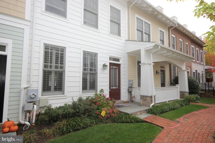This is a professionally managed property where you will enjoy our FREE Resident Benefits Package! Included are two ways to pay your rent electronically, online maintenance requests as well as an online portal through which you can access important information such as your monthly statement, your Lease and your Association guidelines where applicable. Upscale 4-level, 3BR, 3.5BA courtyard townhome featuring hardwoods throughout, 9' ceilings, gourmet eat in KT w/ granite counters, island & breakfast bar, stainless appliances, gas cooktop, deck, roof terrace, 2 MBRs, closet organizers throughout, rec room w/gas FP, zoned HVAC, security system, garage and more. Close to Metro, schools, shopping and entertainment.