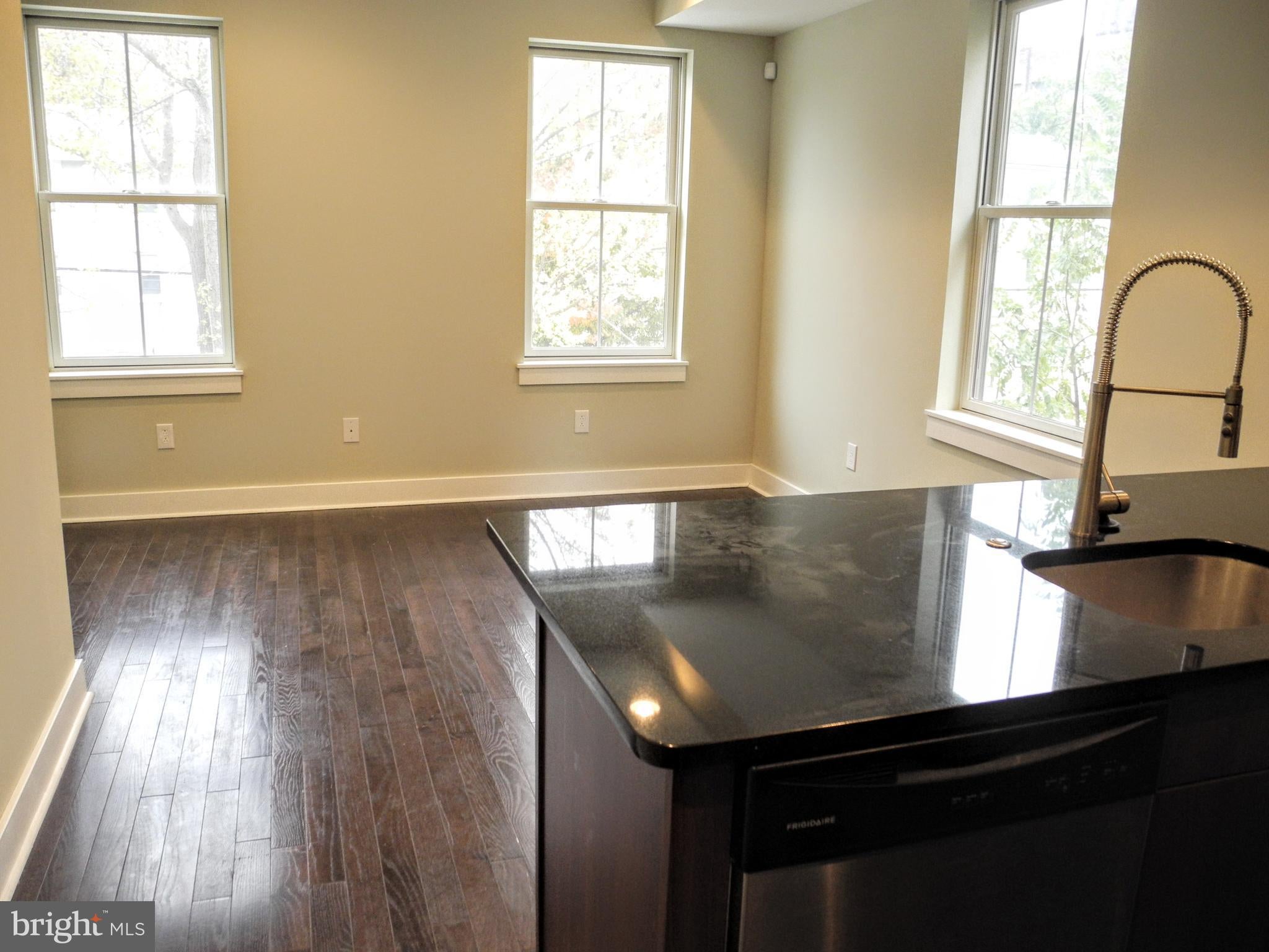2012 W GIRARD AVENUE UNIT 7B