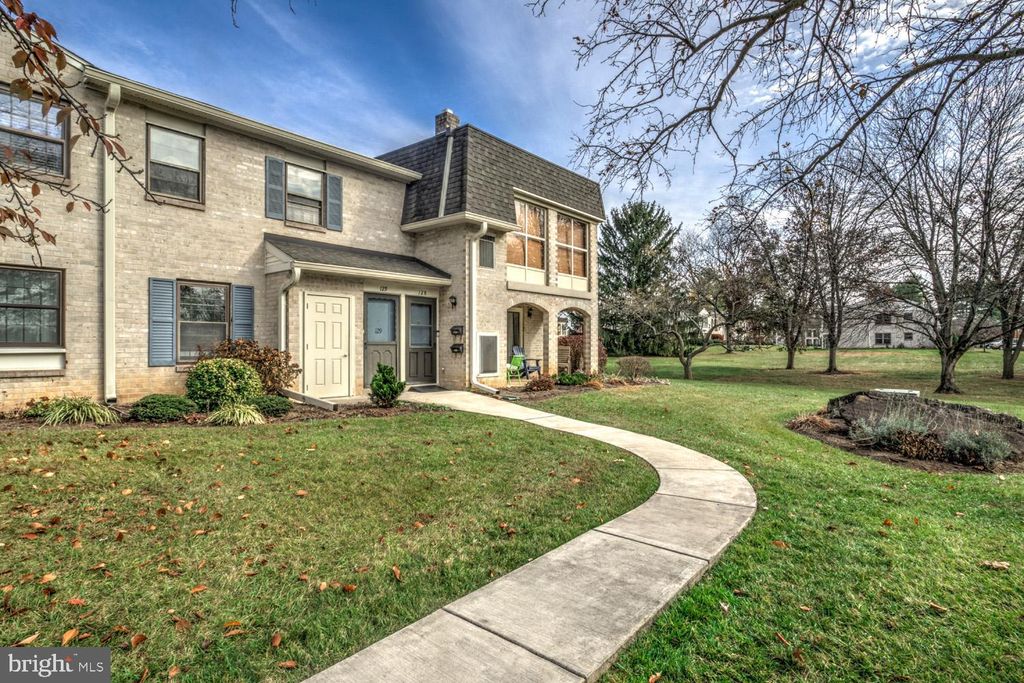 Photo of 129 Valleybrook Drive, Lancaster, PA 17601 (MLS # PALA2060968)