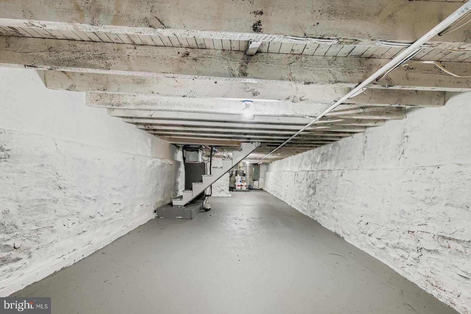 SANDTOWN-WINCHESTER - Residential