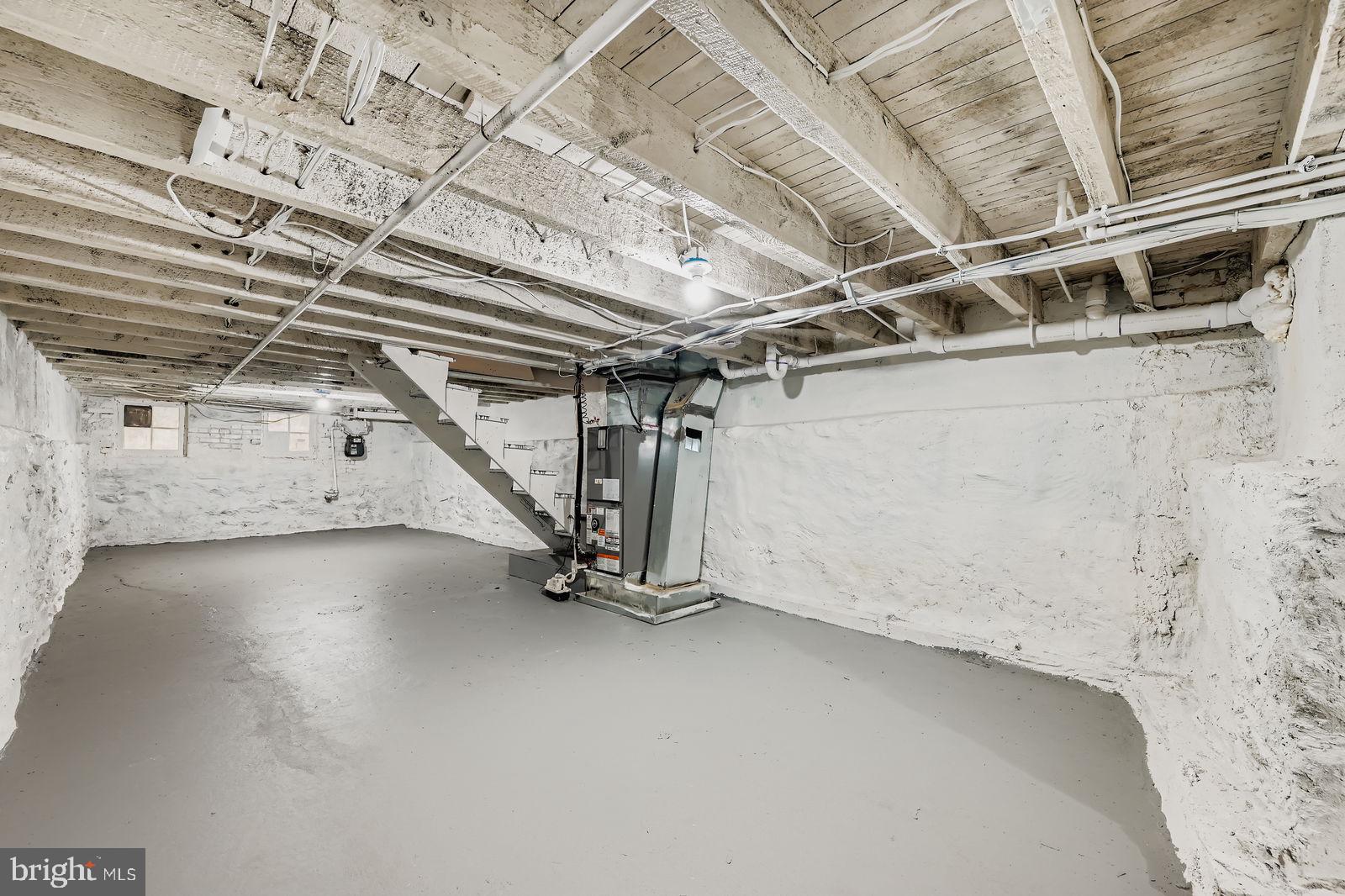 SANDTOWN-WINCHESTER - Residential