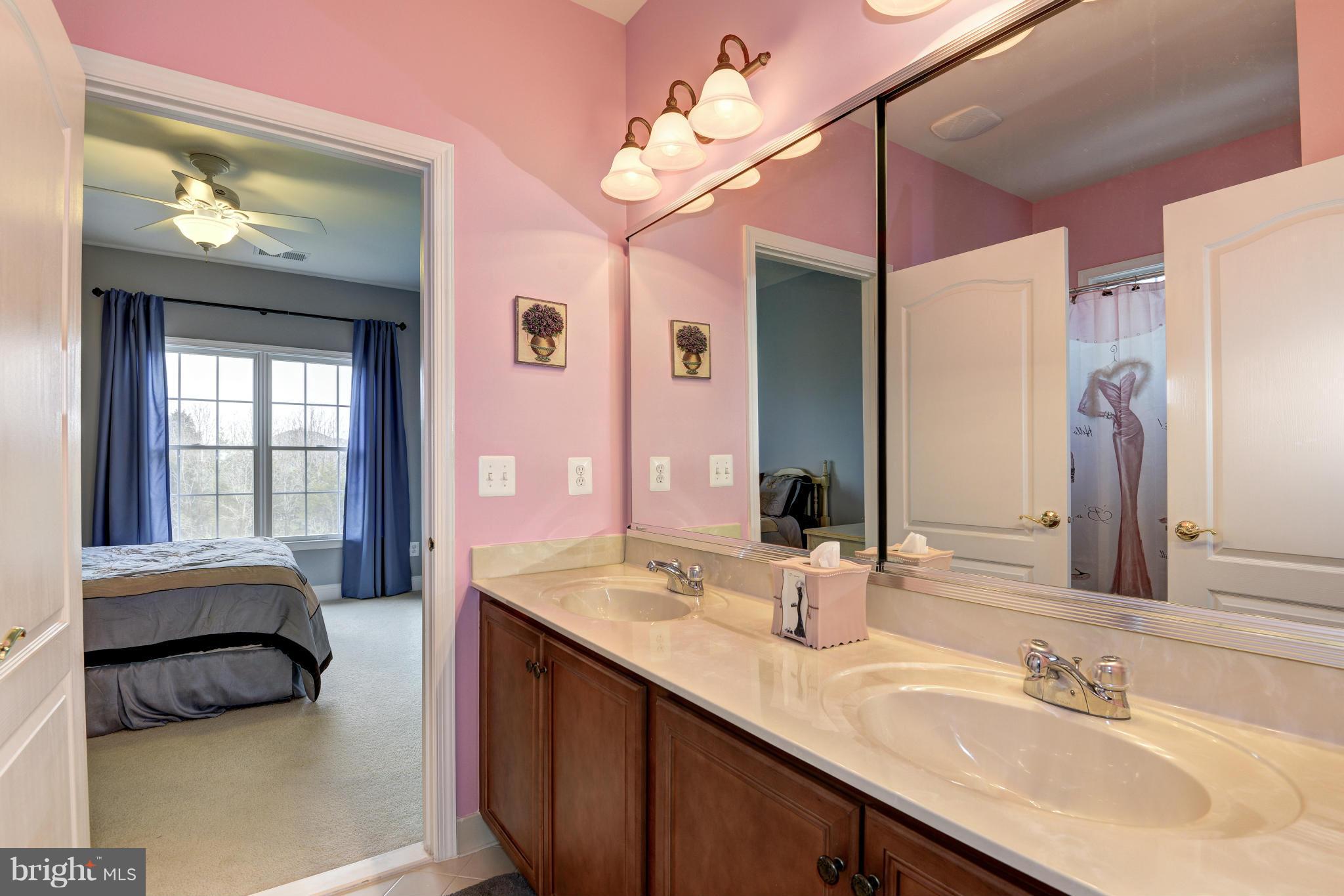 CEDAR HUNT - Residential