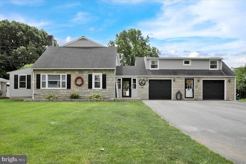 Photo of 190 Stanley Avenue, LANDISVILLE, PA 17538 (MLS # PALA2073080)