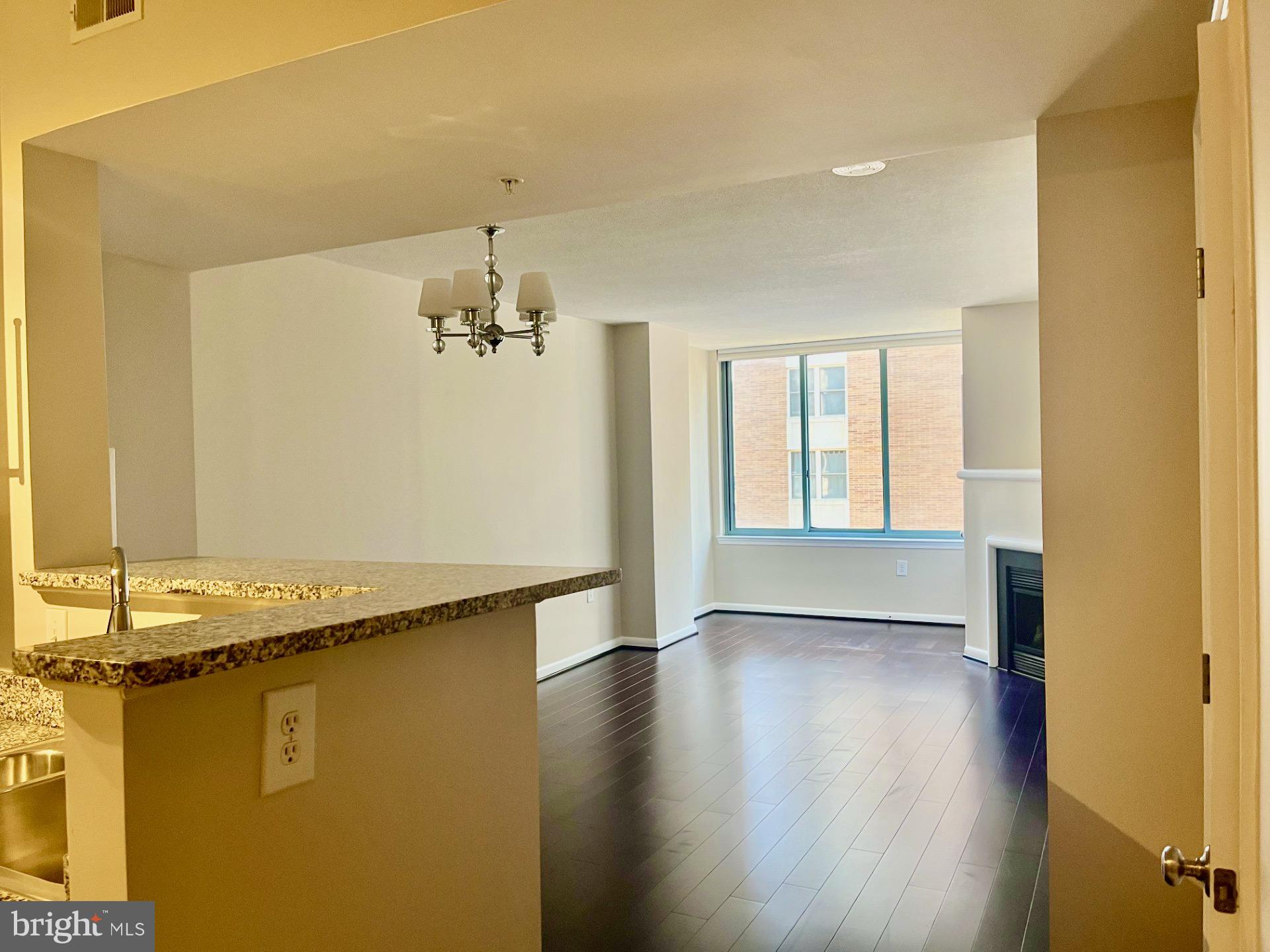 CONTINENTAL - Residential Lease