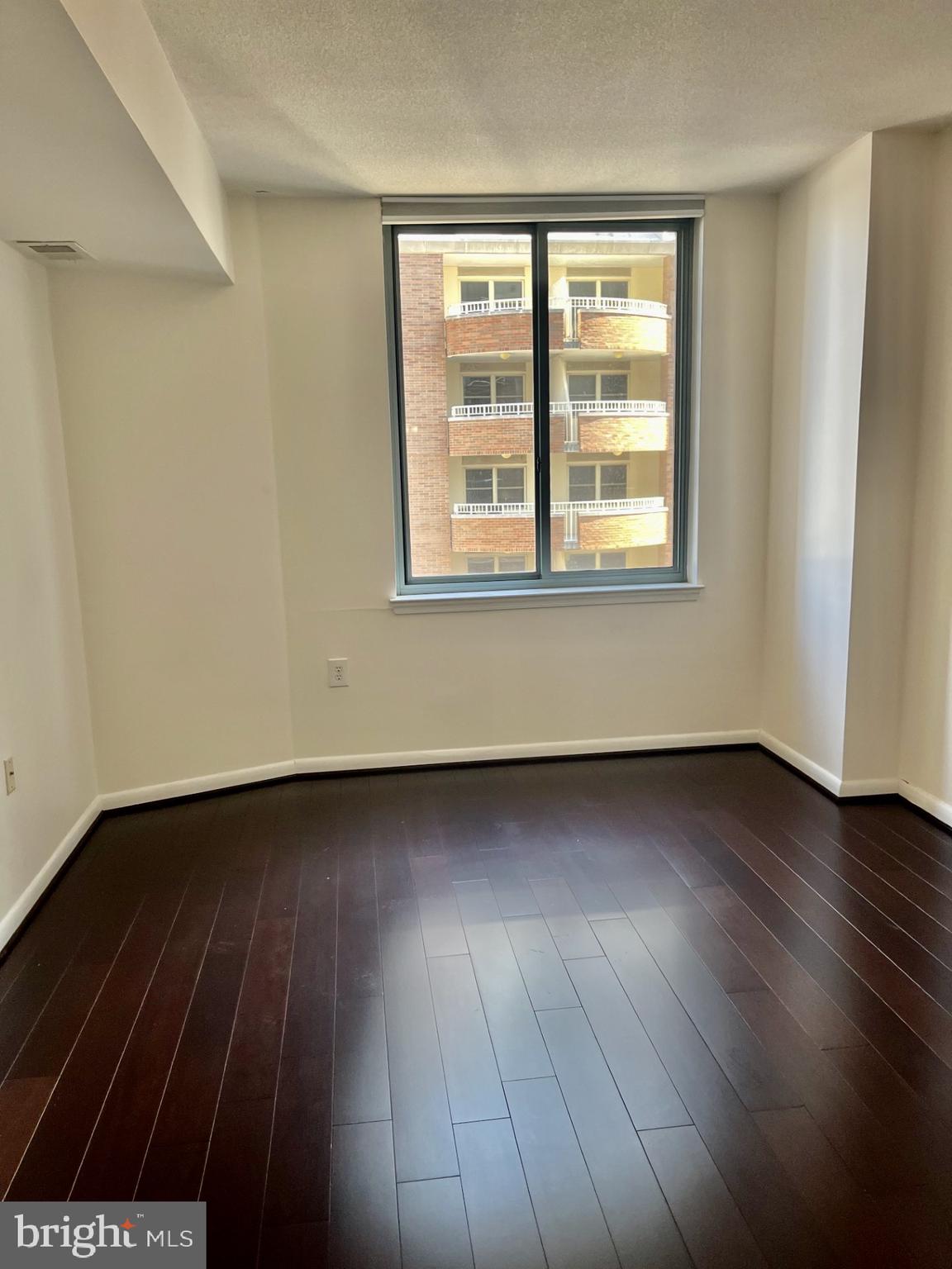 CONTINENTAL - Residential Lease