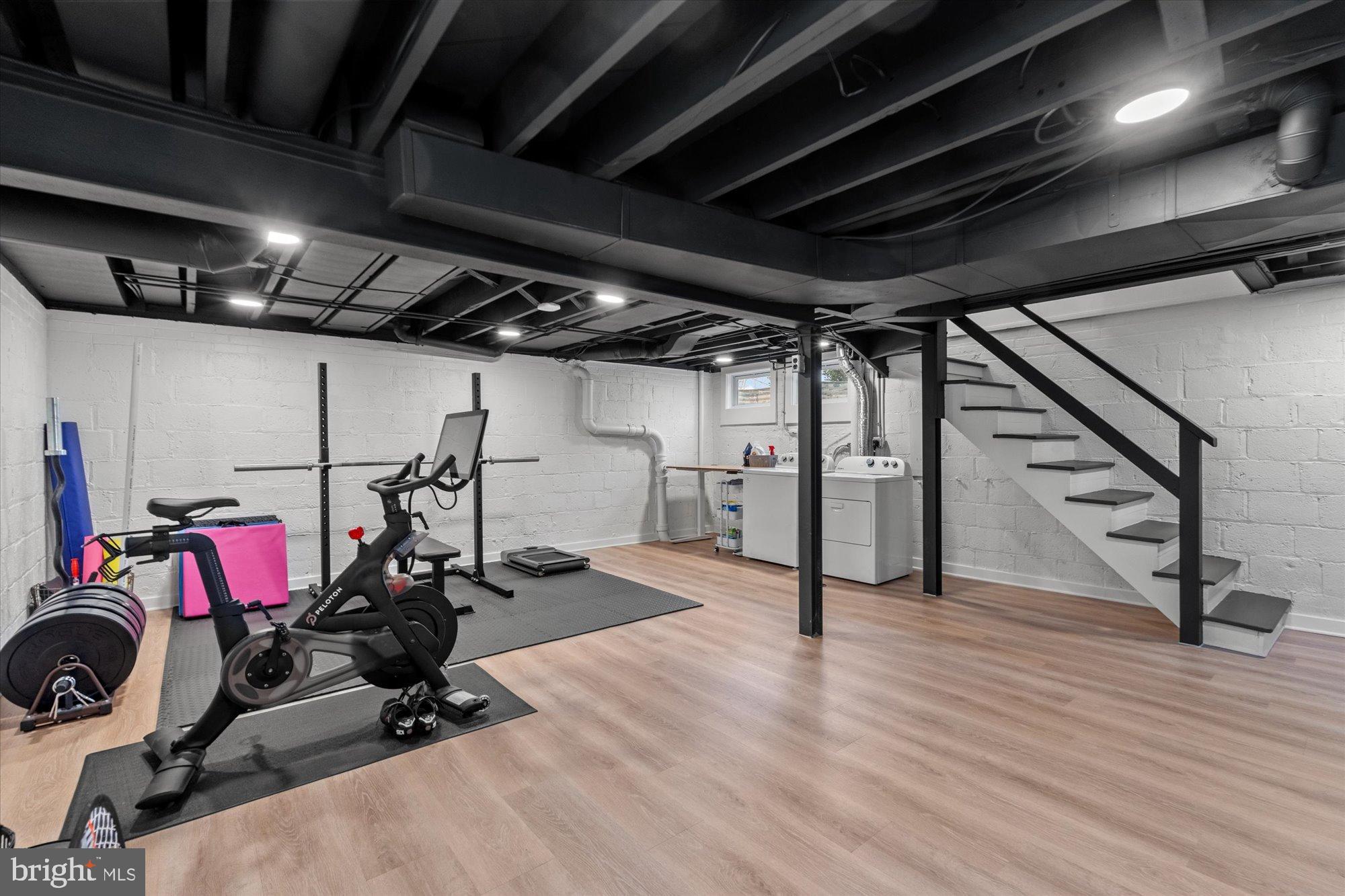 WOODACRES - Residential