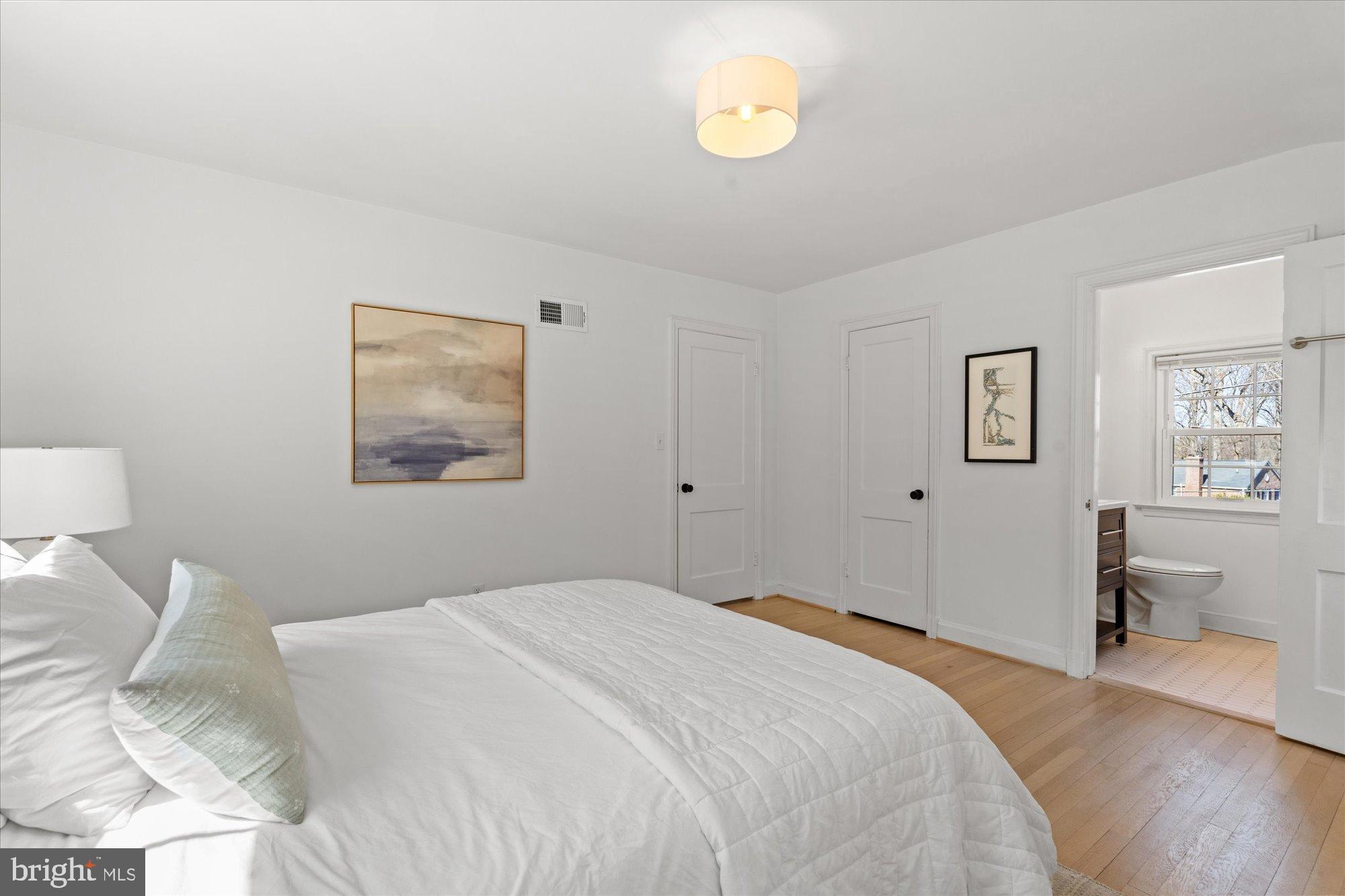 WOODACRES - Residential