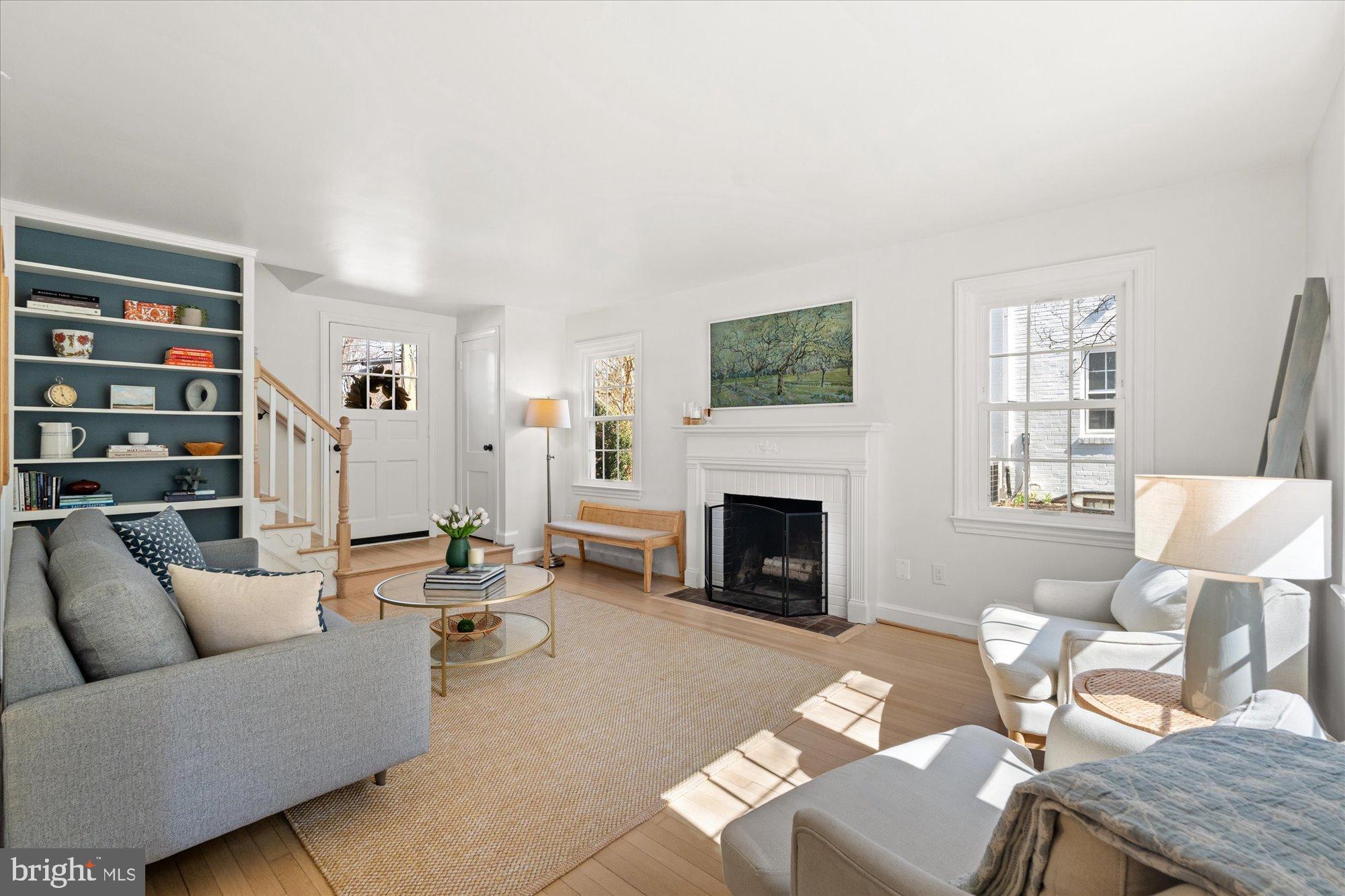 WOODACRES - Residential