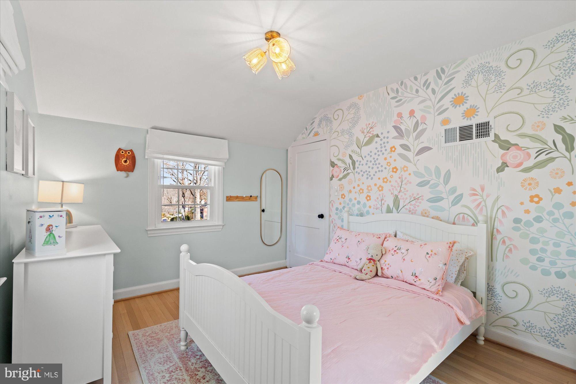 WOODACRES - Residential