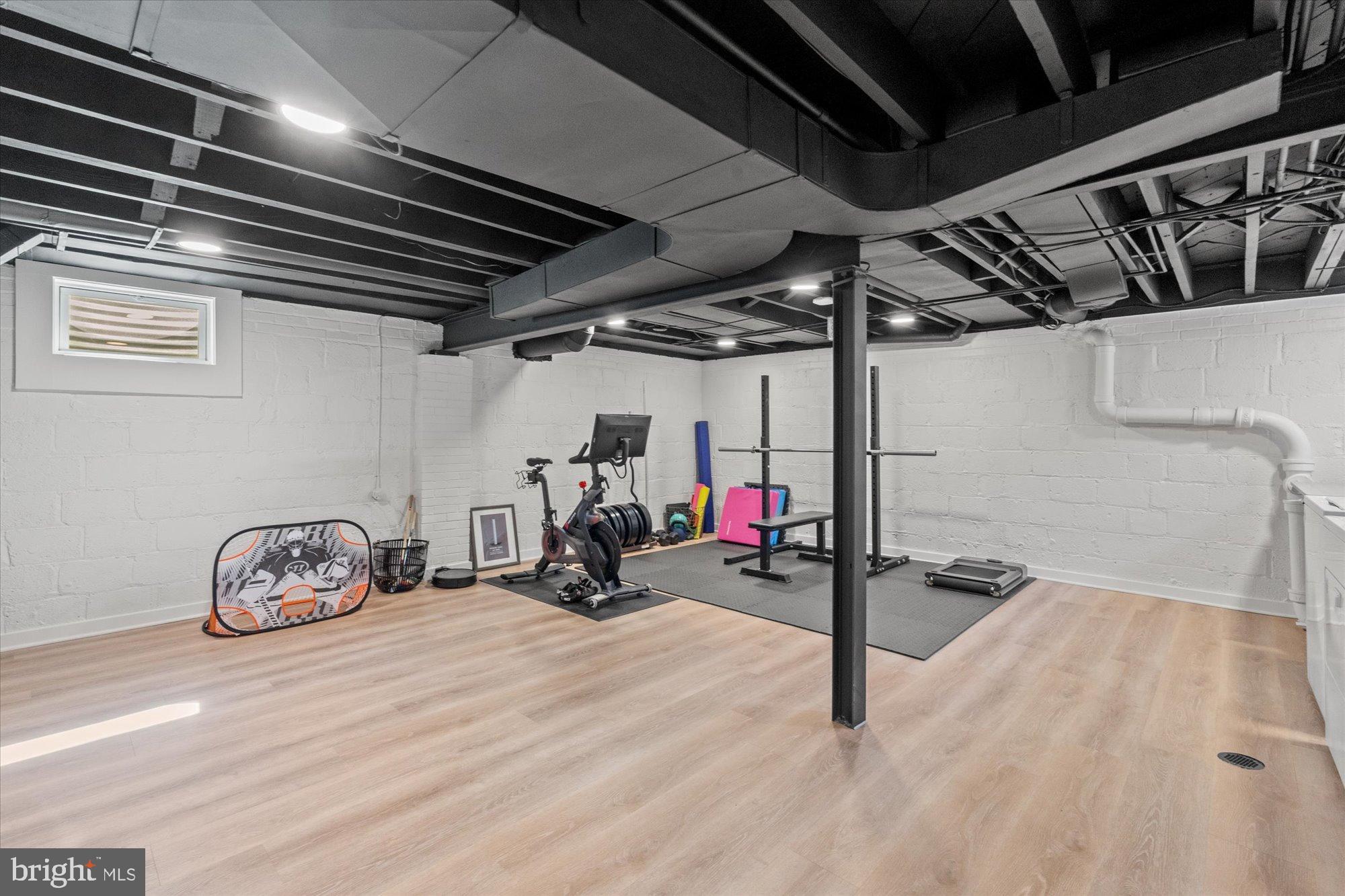 WOODACRES - Residential