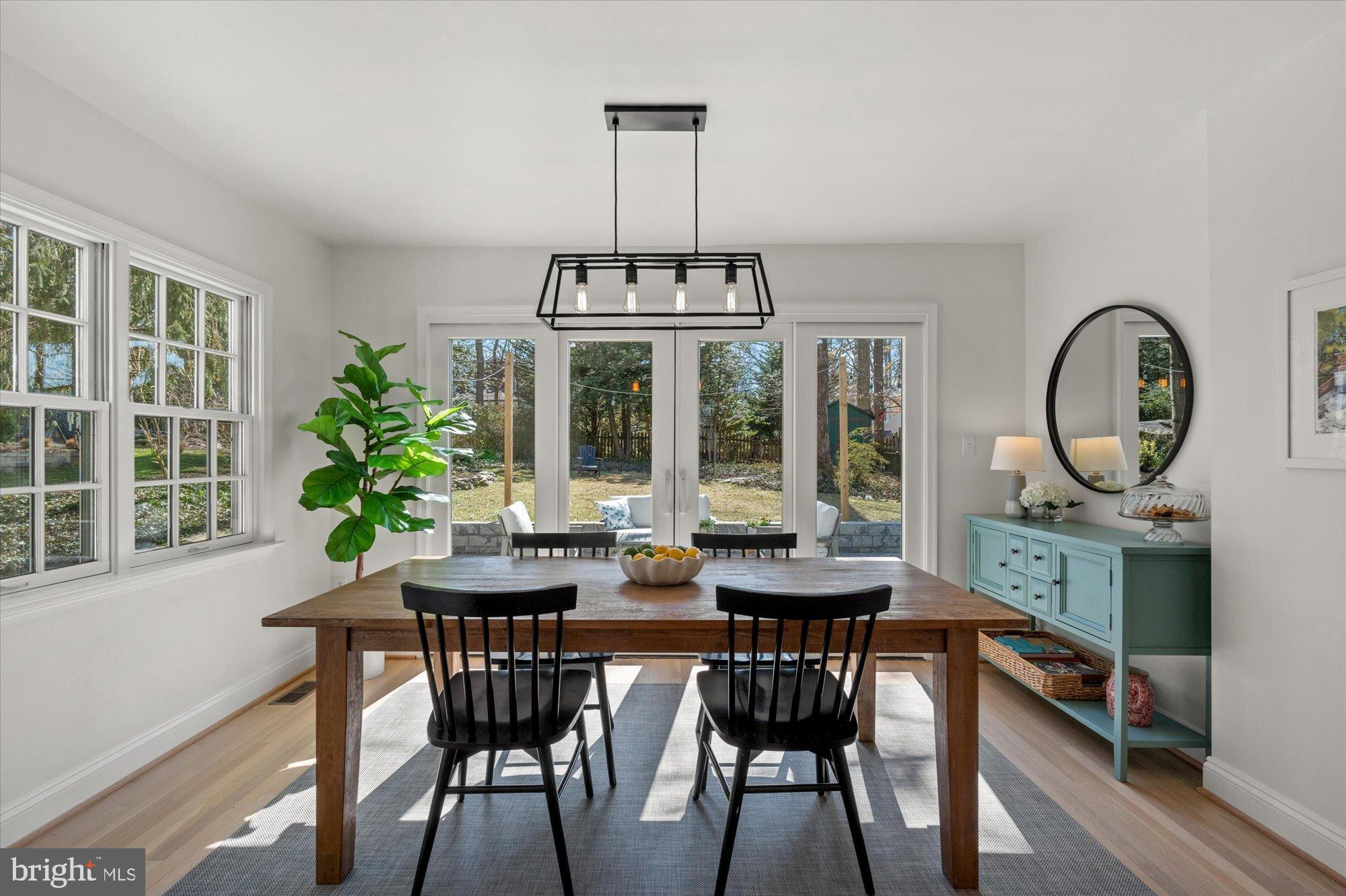 WOODACRES - Residential