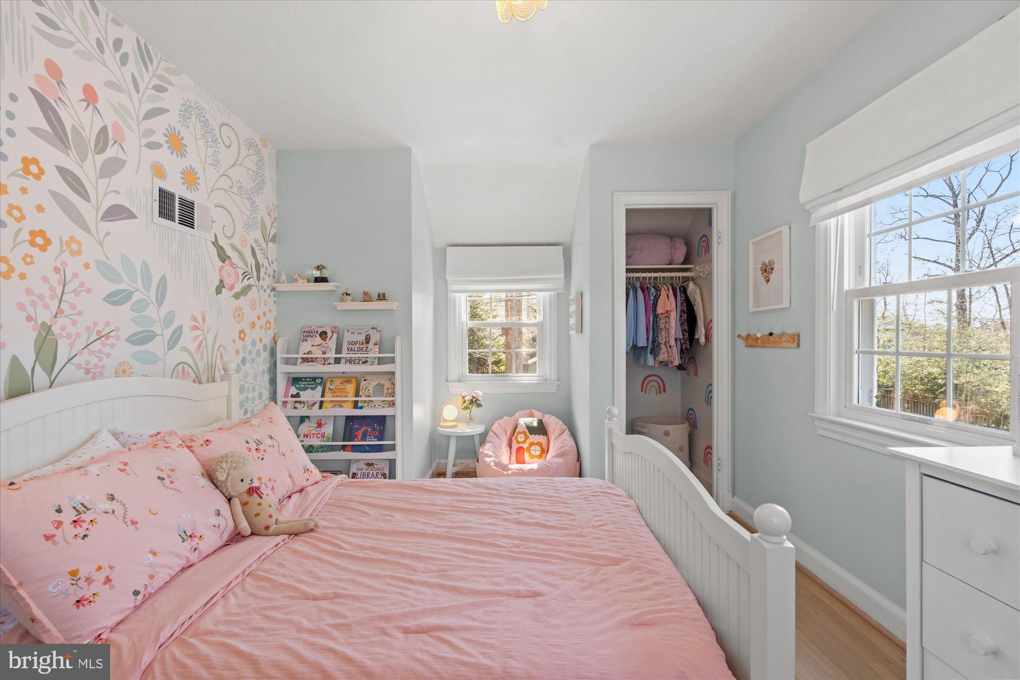 WOODACRES - Residential