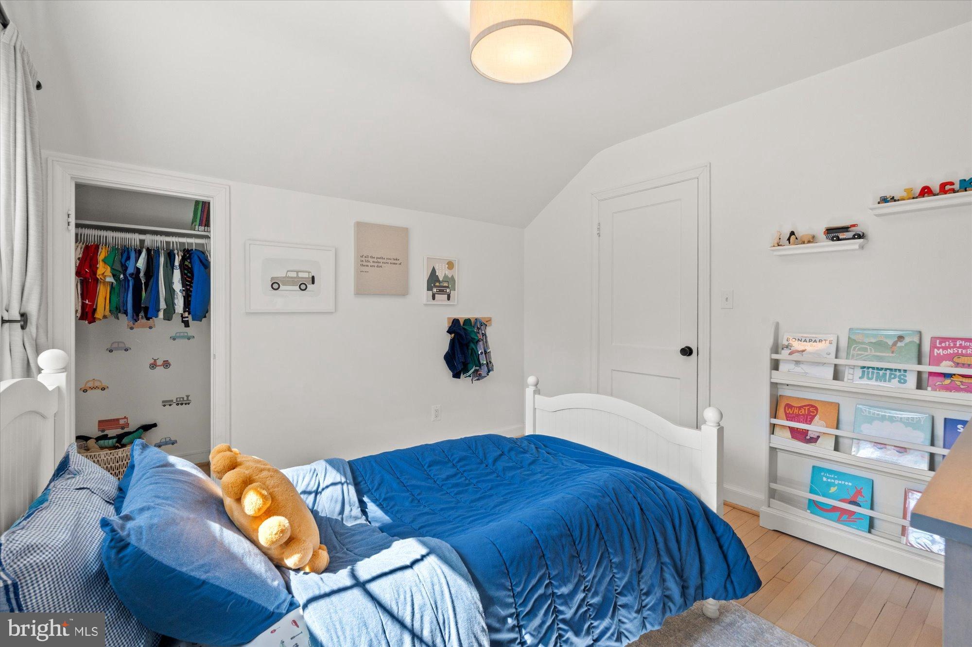 WOODACRES - Residential