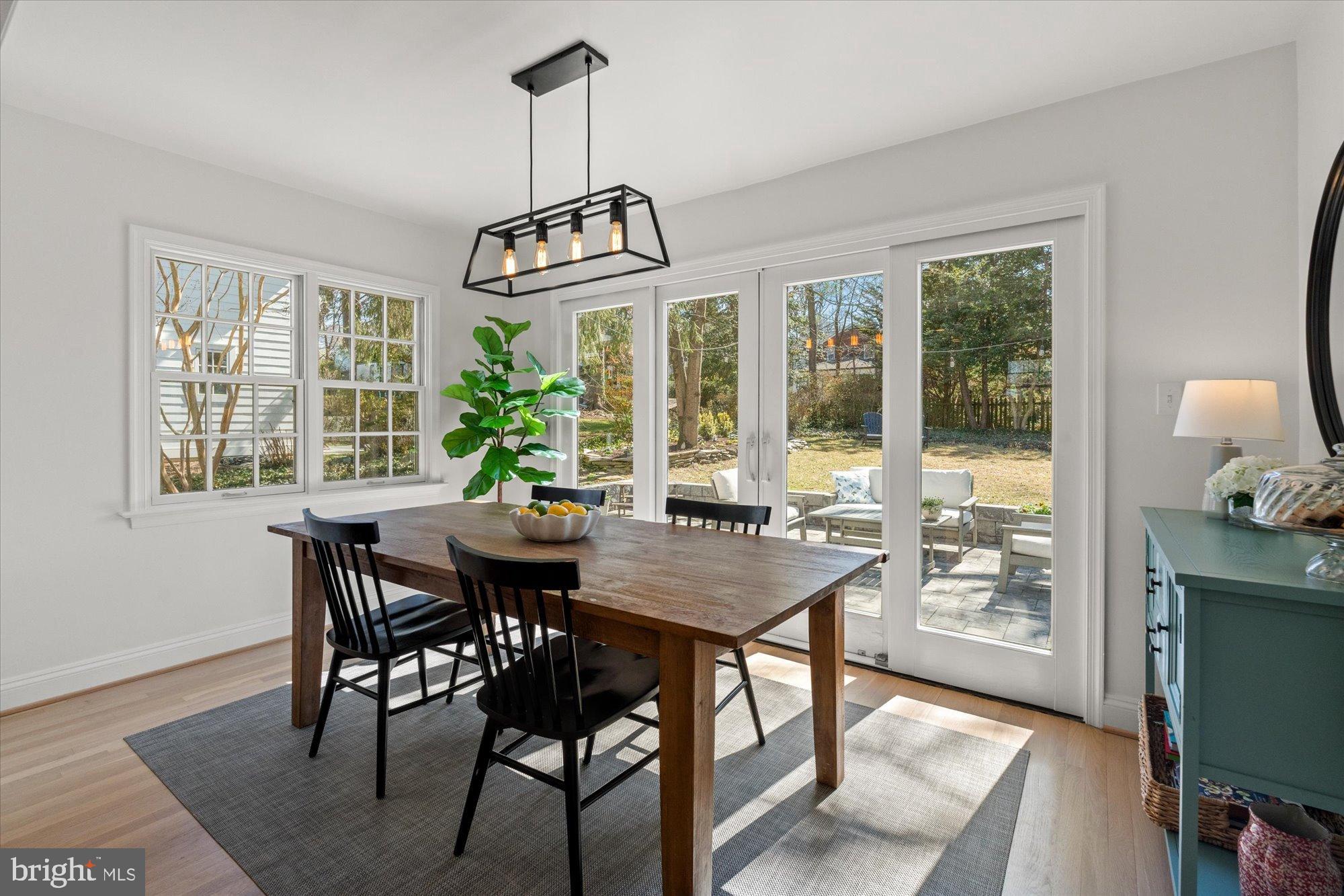 WOODACRES - Residential