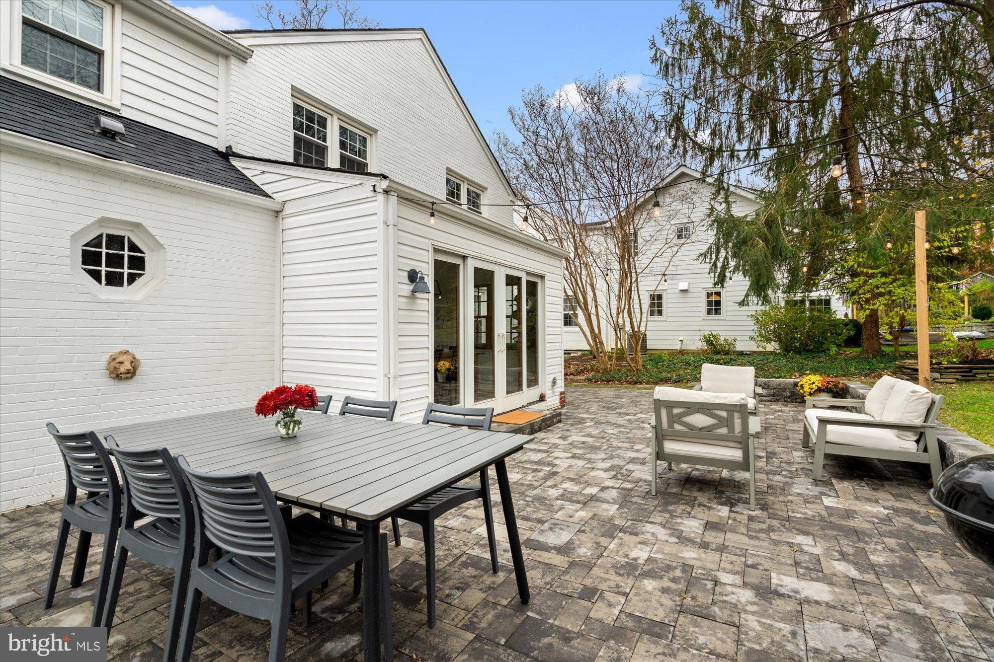 WOODACRES - Residential