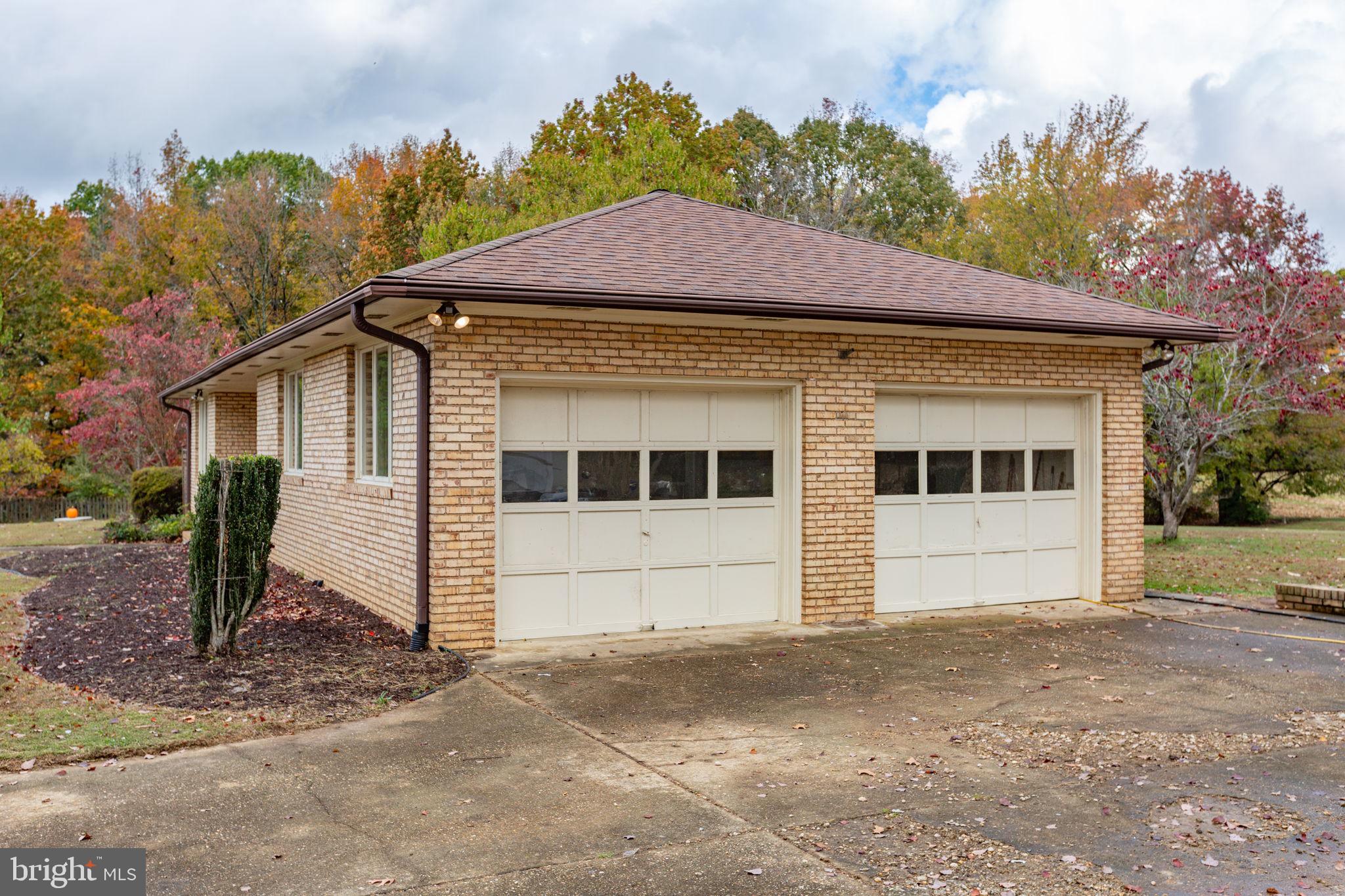 LITTLE CREEK - Residential