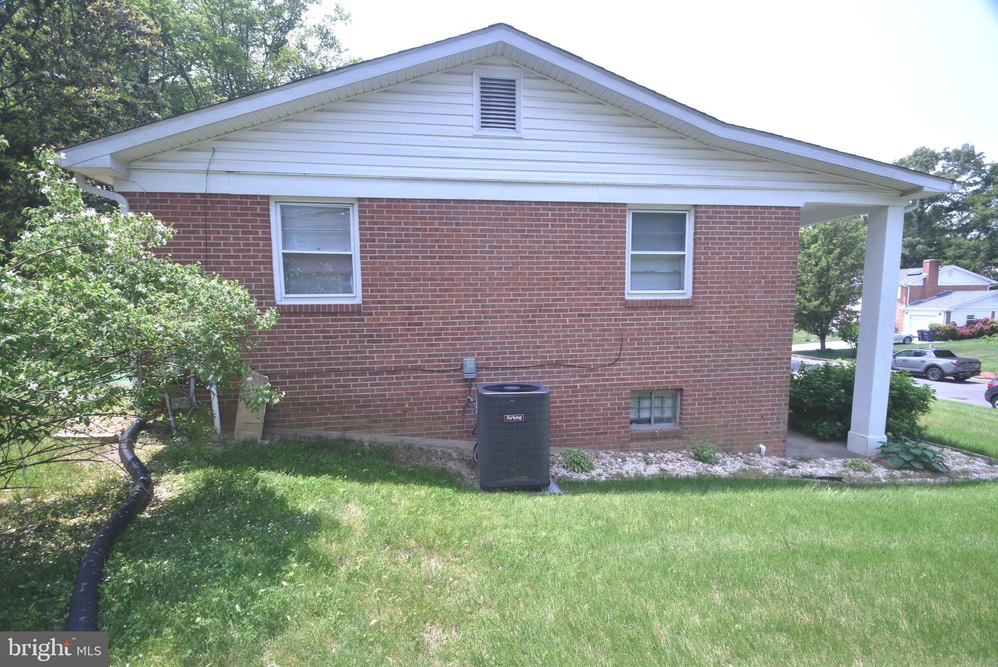 MARY-CATHERINE ESTATES - Residential