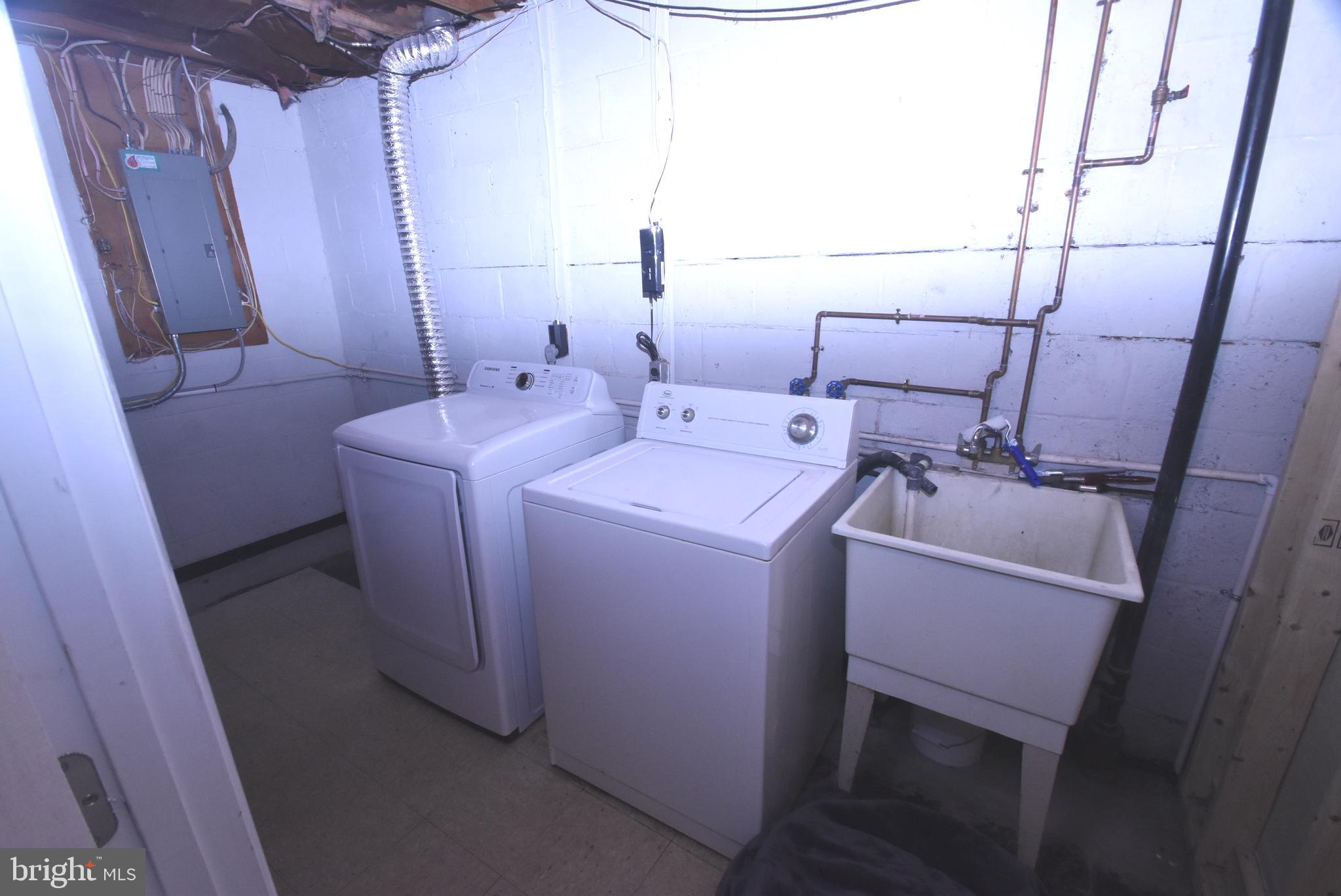 MARY-CATHERINE ESTATES - Residential