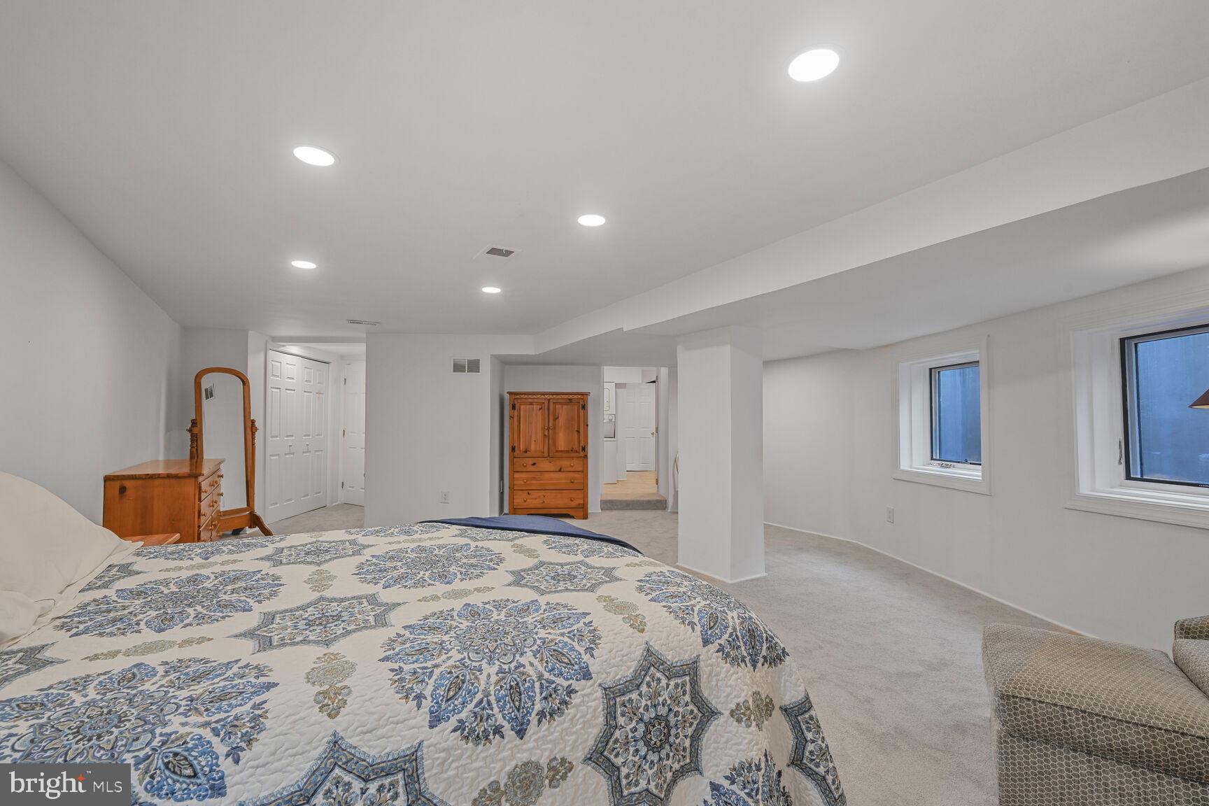 ROSEDALE PARK - Residential