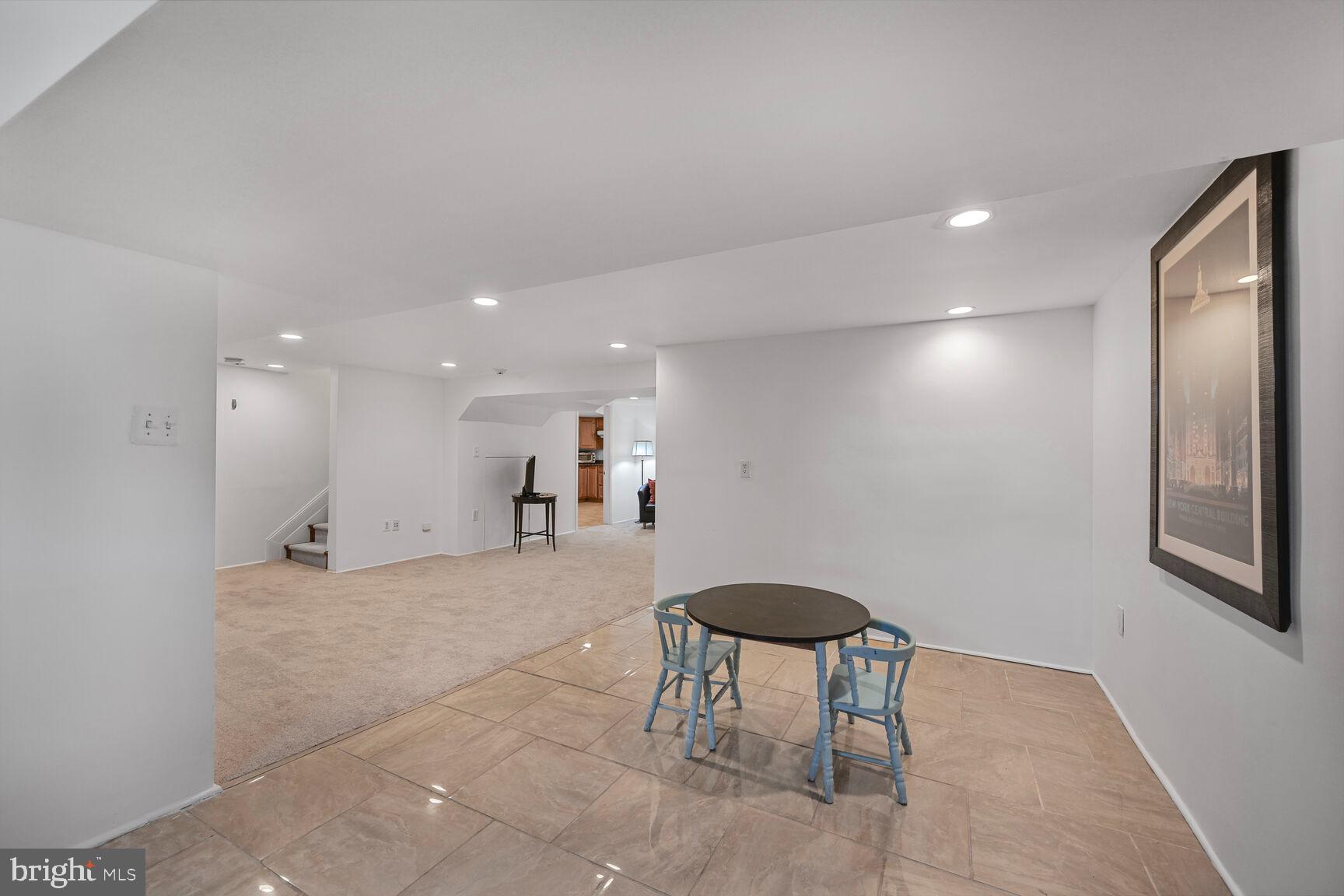 ROSEDALE PARK - Residential