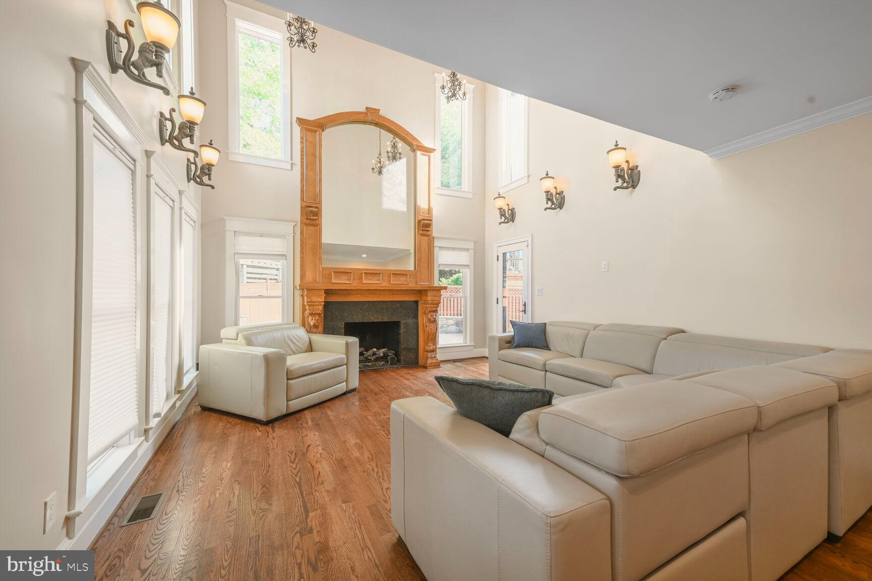 ROSEDALE PARK - Residential