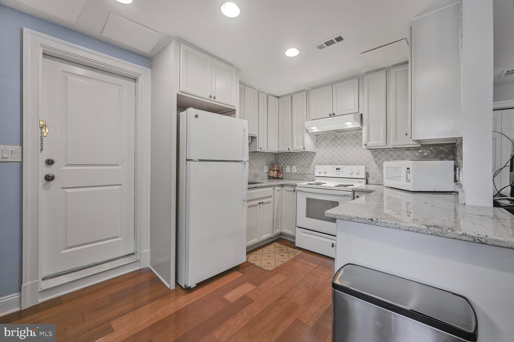 ROSEDALE PARK - Residential