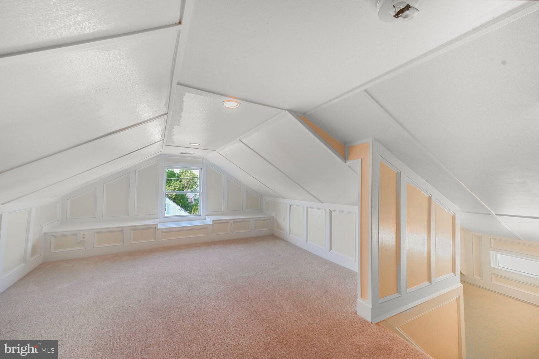 ROSEDALE PARK - Residential