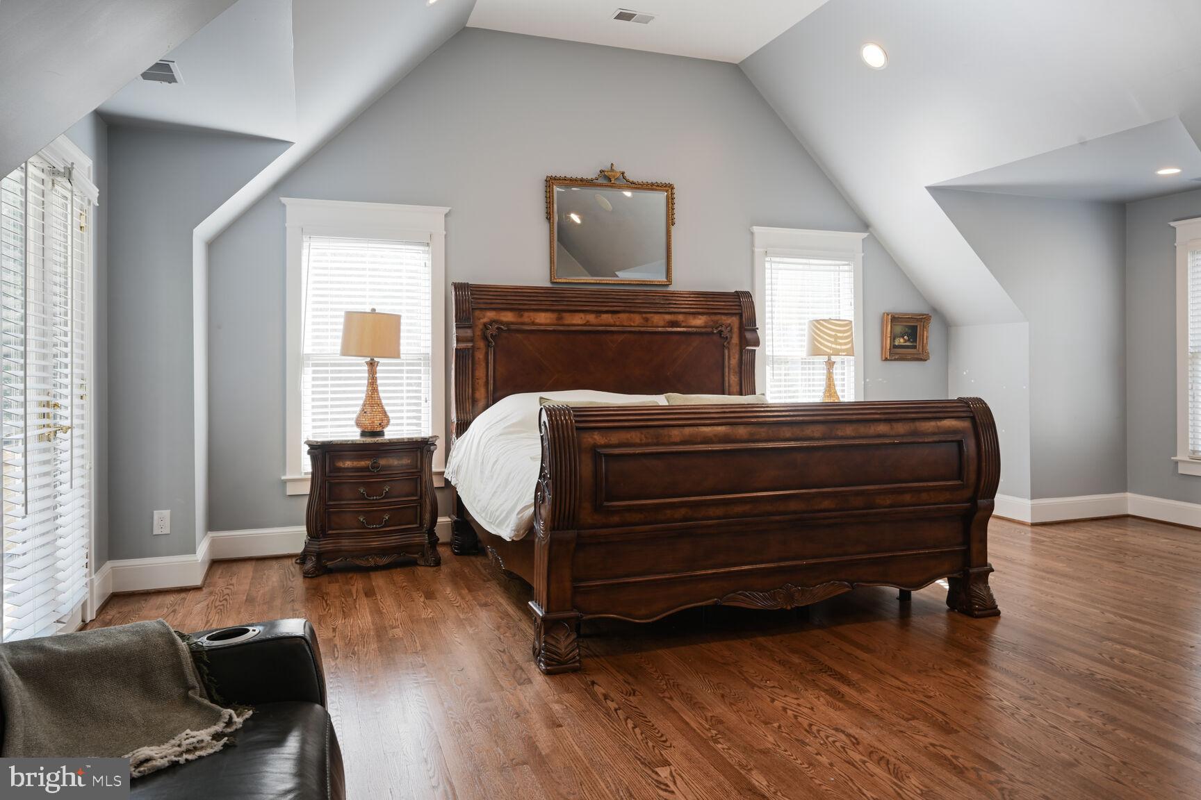 ROSEDALE PARK - Residential