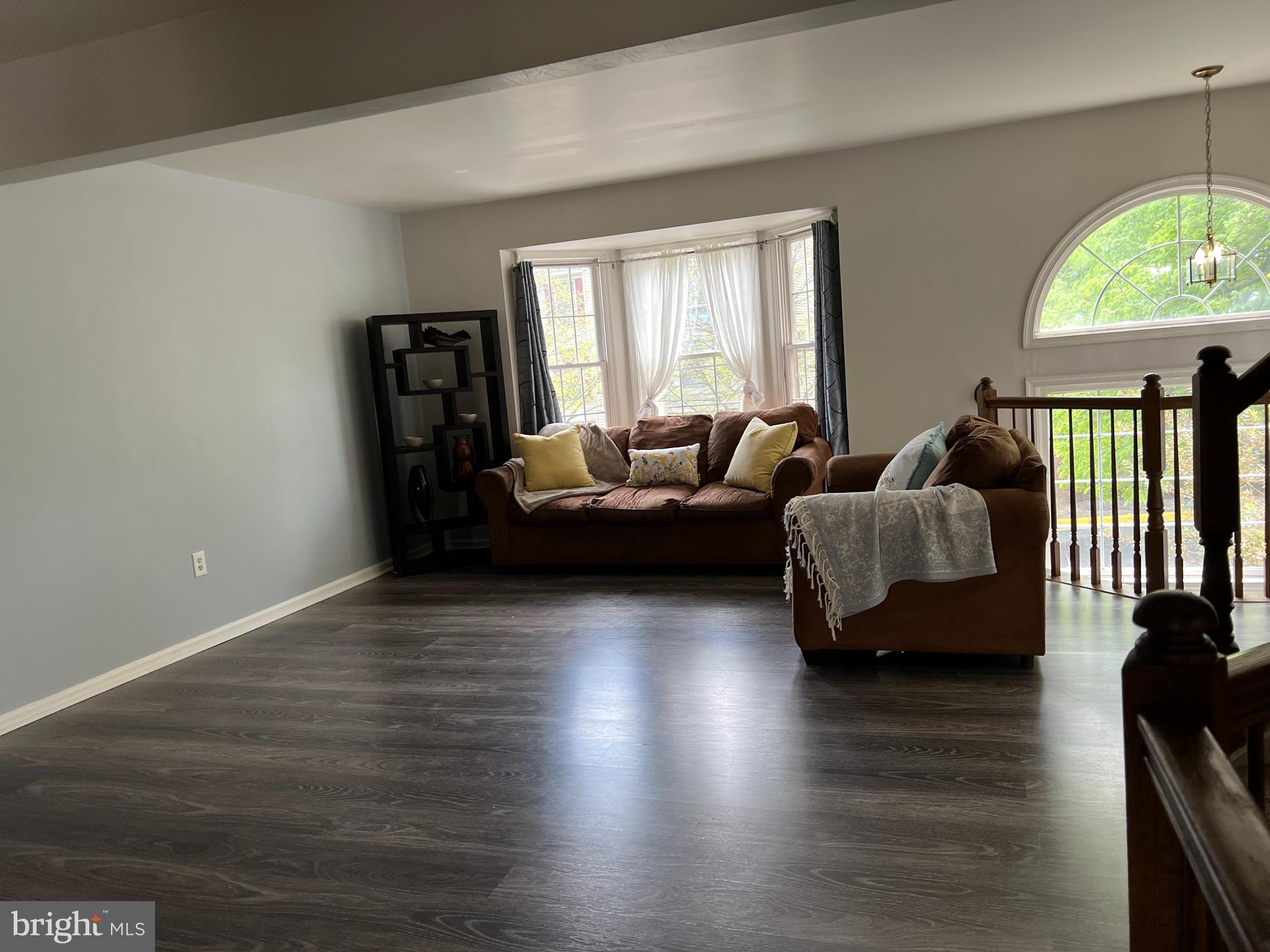 RUSSETT - Residential