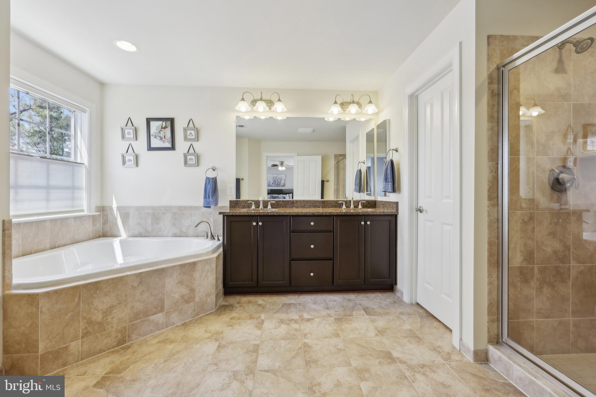 AVERY PARK - Residential