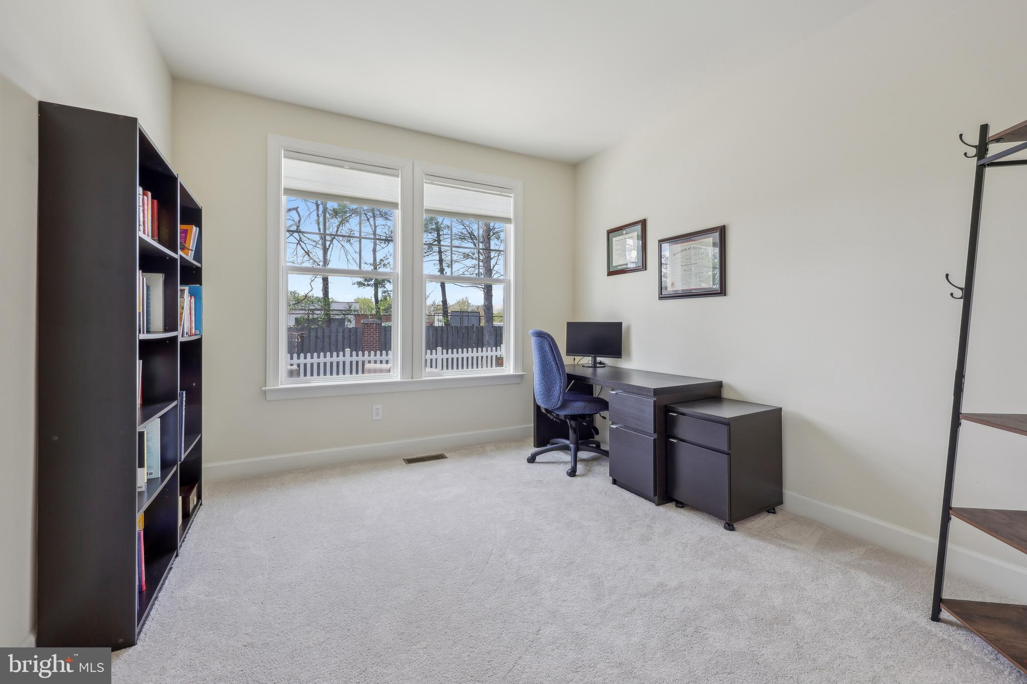 AVERY PARK - Residential