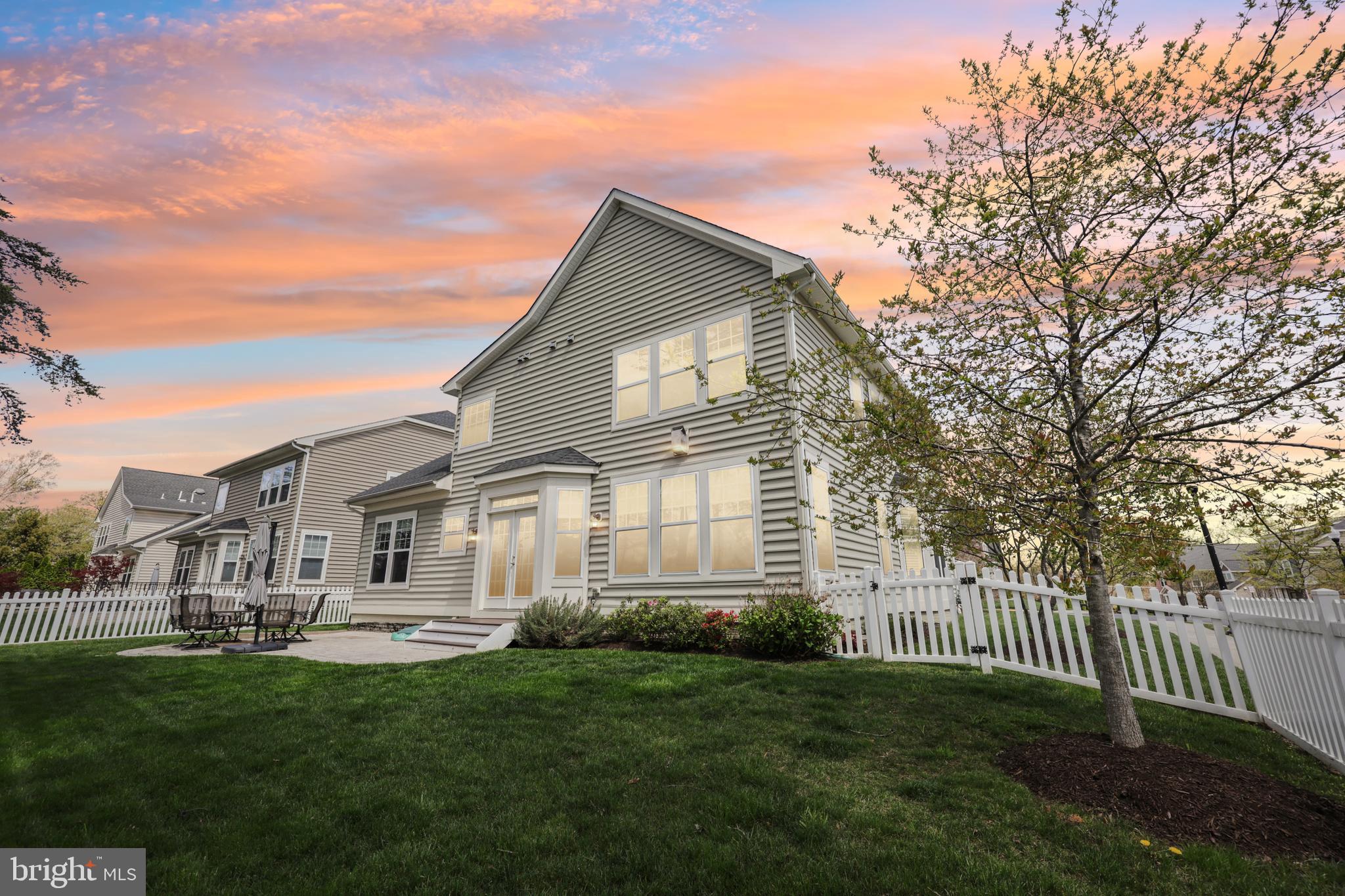 AVERY PARK - Residential