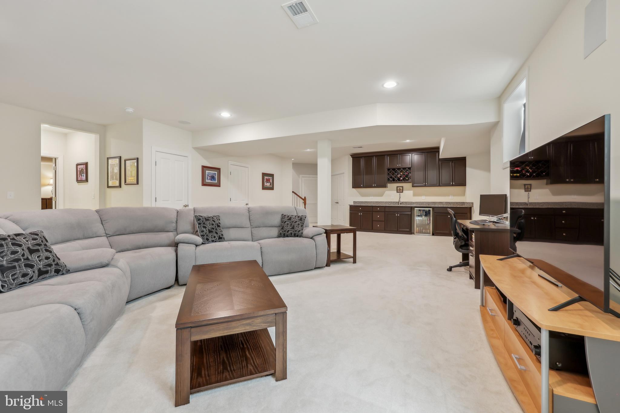 AVERY PARK - Residential