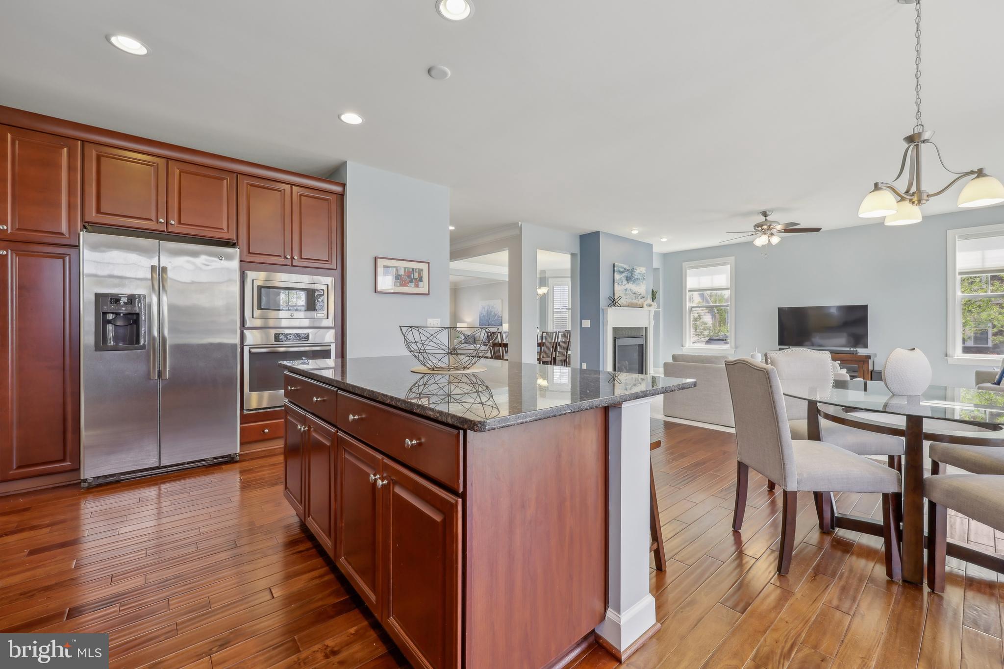 AVERY PARK - Residential