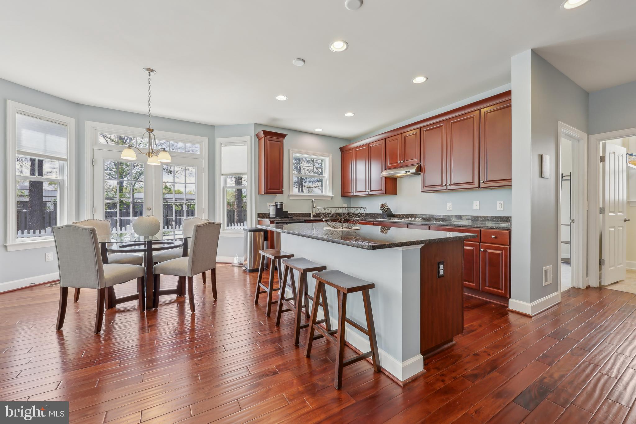 AVERY PARK - Residential