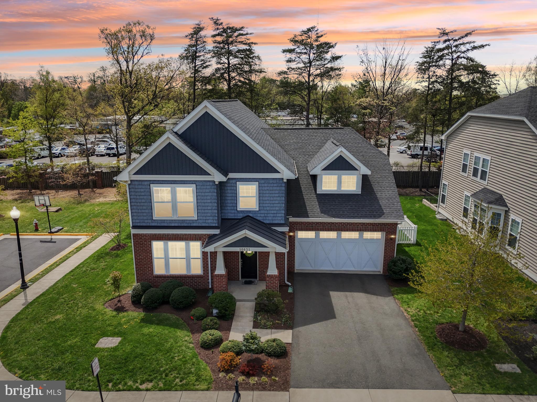 AVERY PARK - Residential