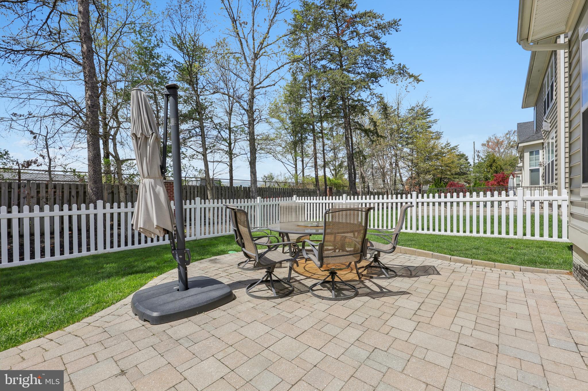 AVERY PARK - Residential