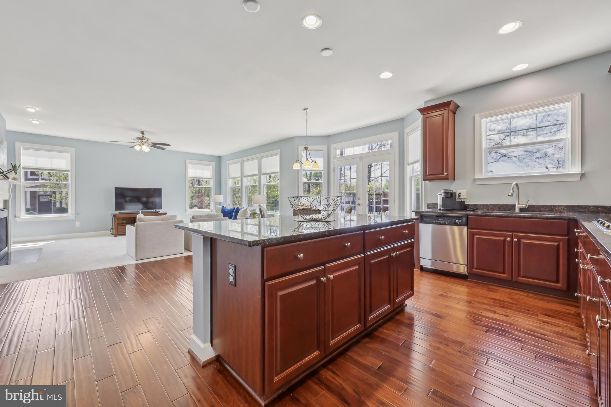 AVERY PARK - Residential