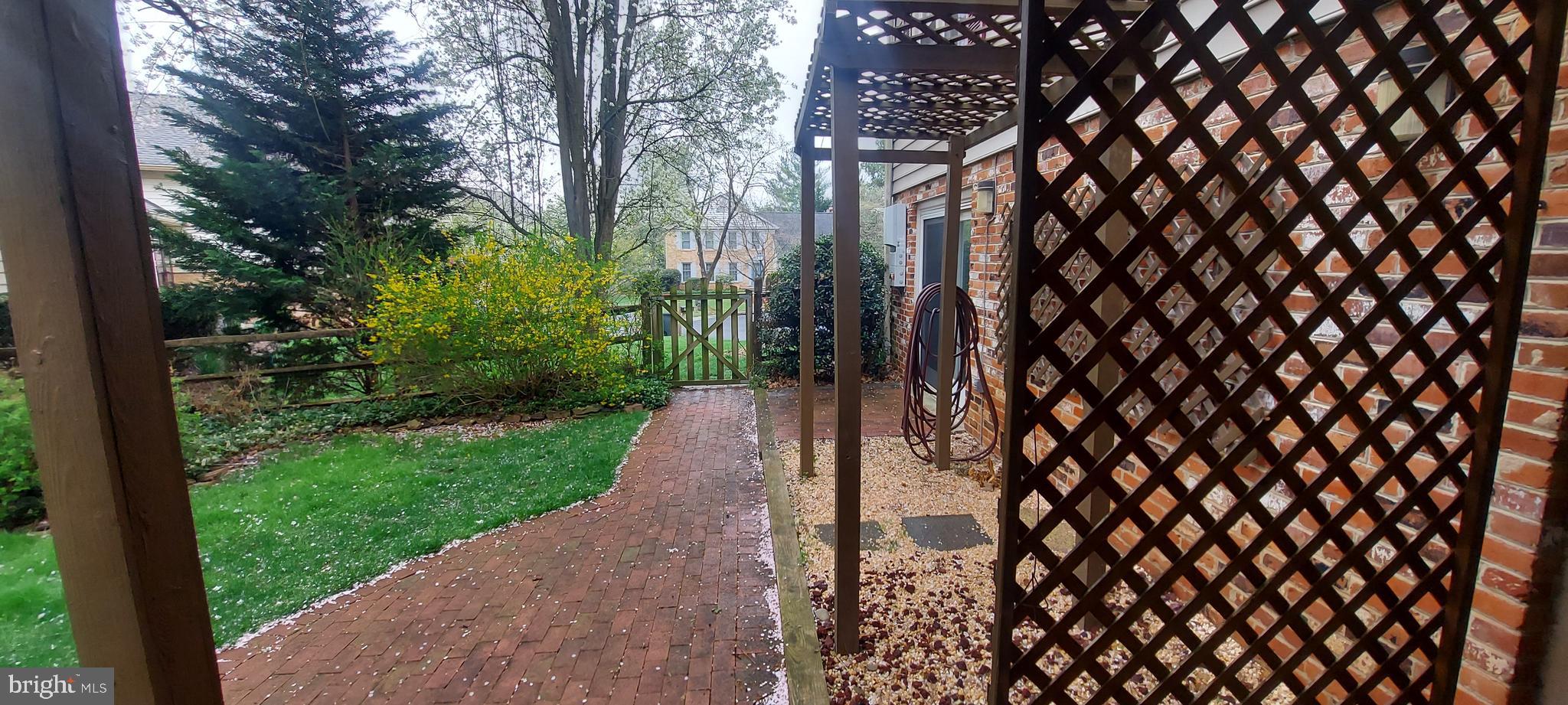 PLEASANT RIDGE - Residential Lease