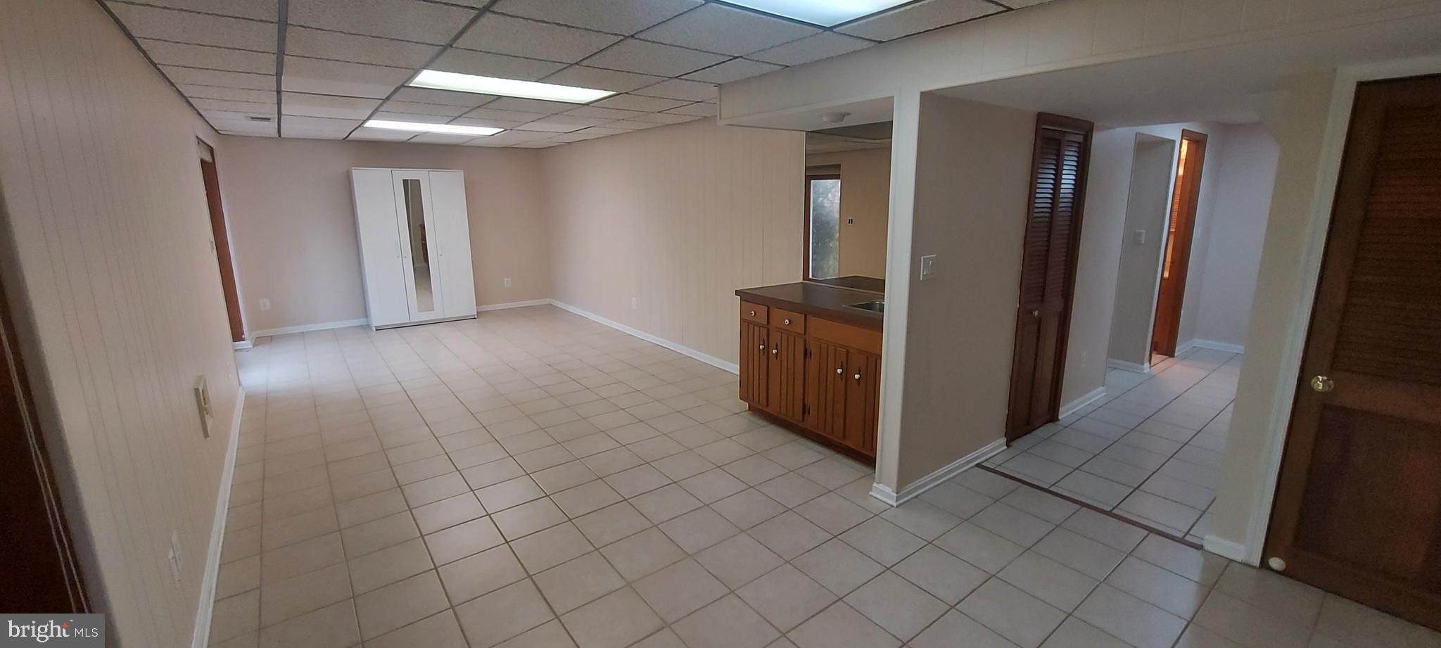 PLEASANT RIDGE - Residential Lease