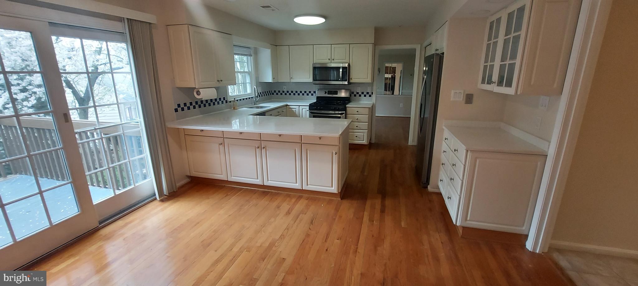 PLEASANT RIDGE - Residential Lease