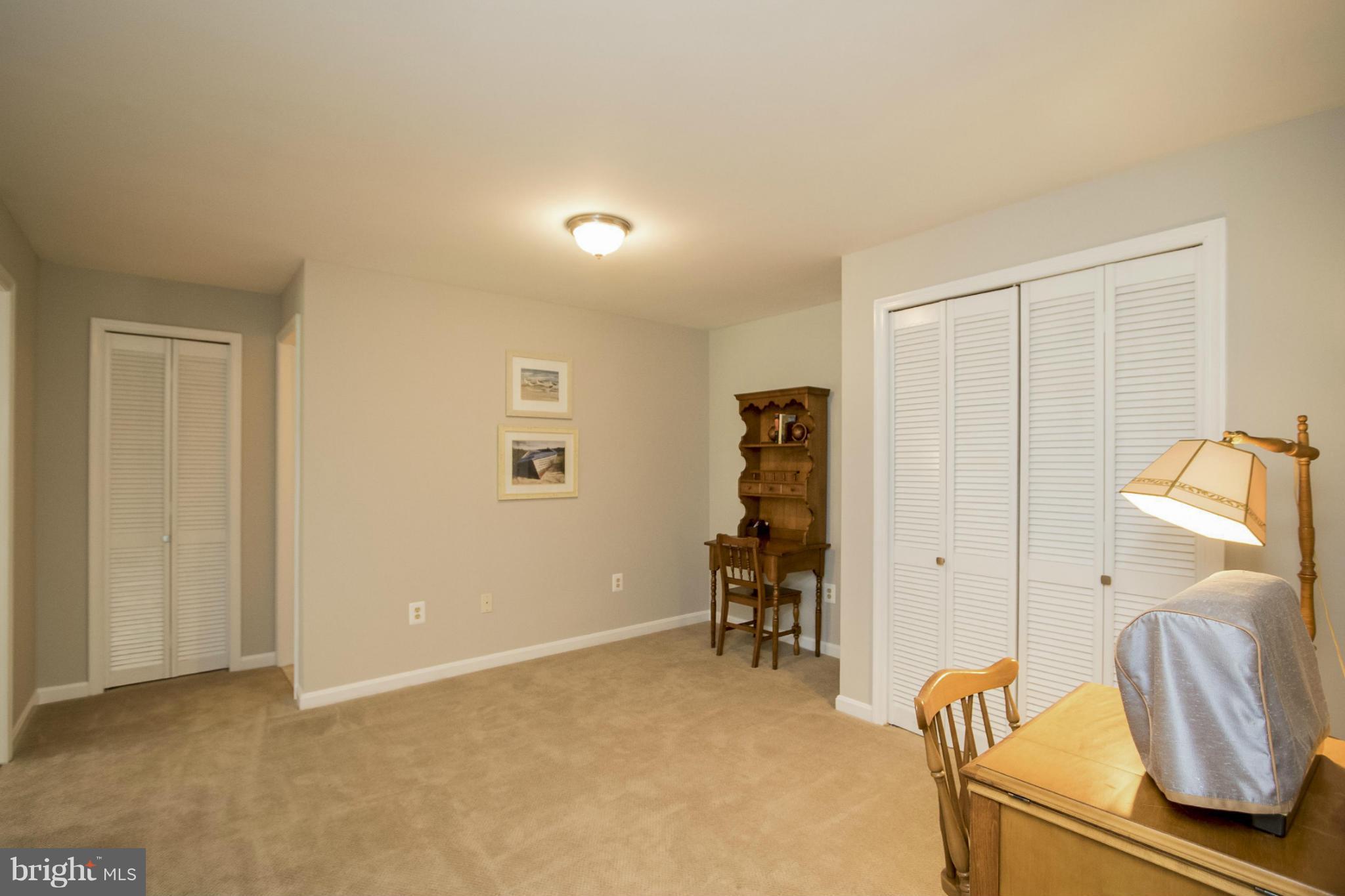 BRENTWOOD - Residential